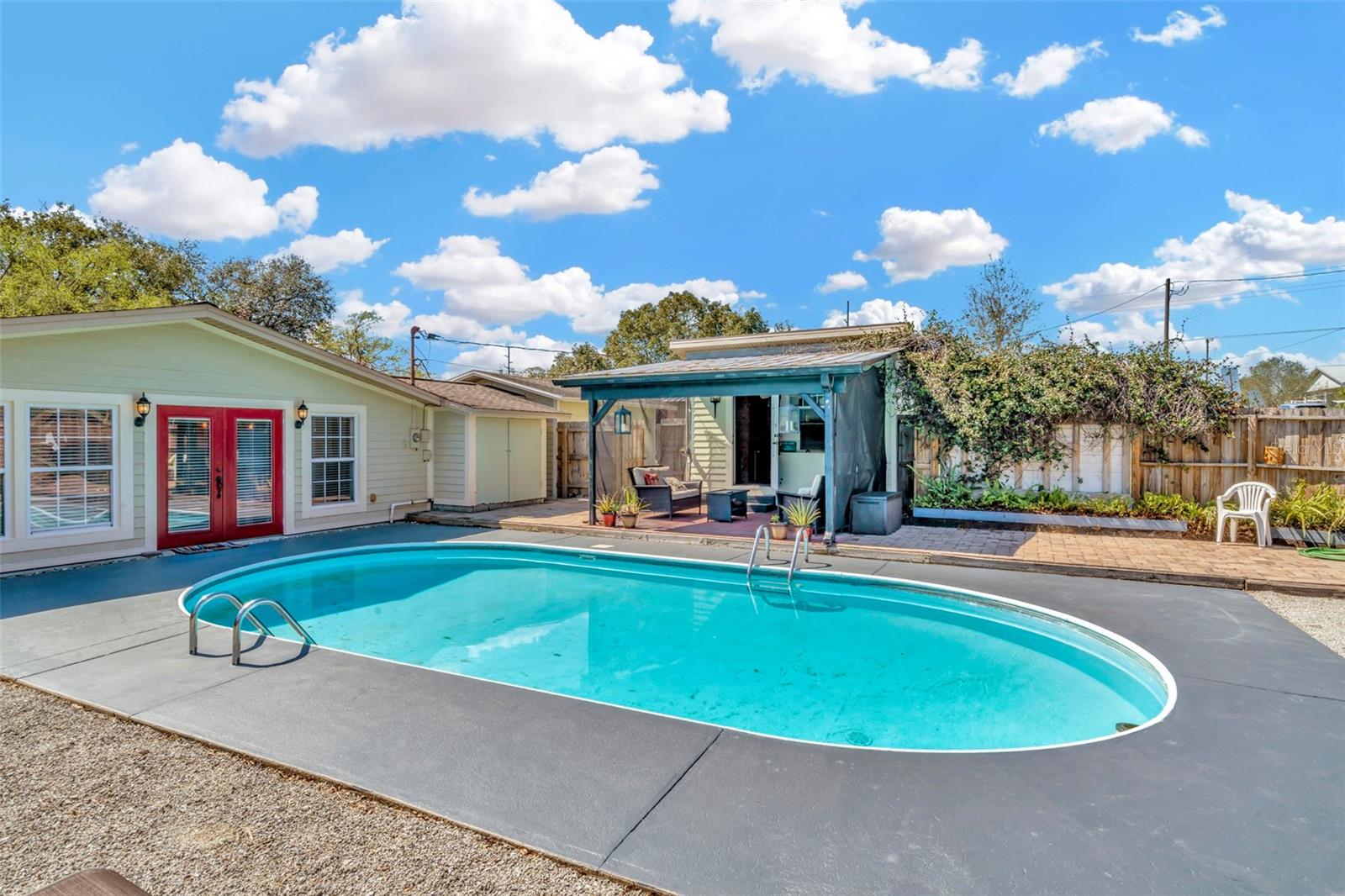 7421 ANDRE DR