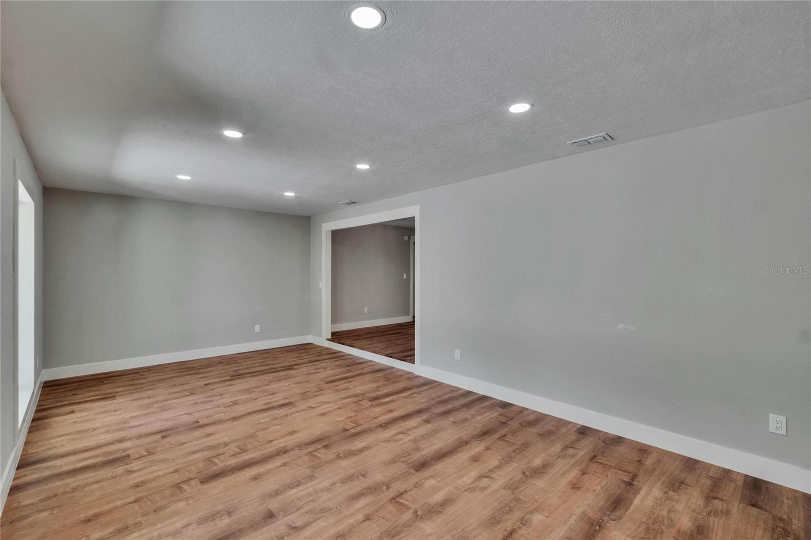 3004 ROLLING ACRES PL