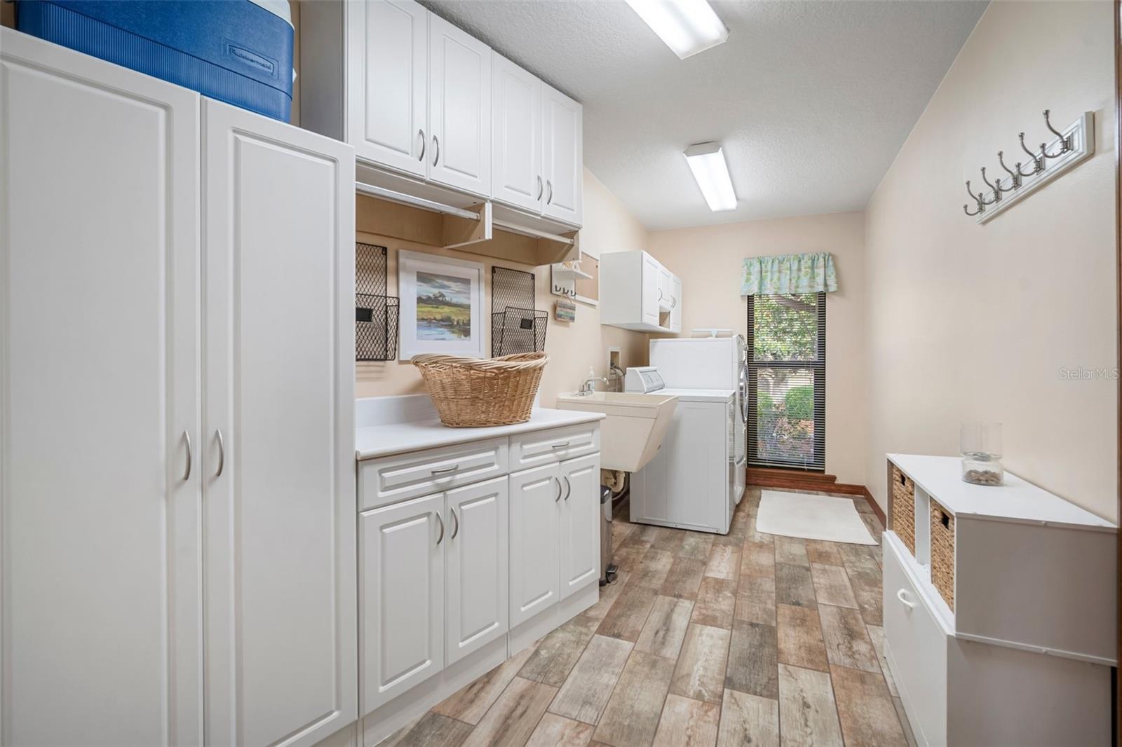 3427 FOREST BRIDGE CIR