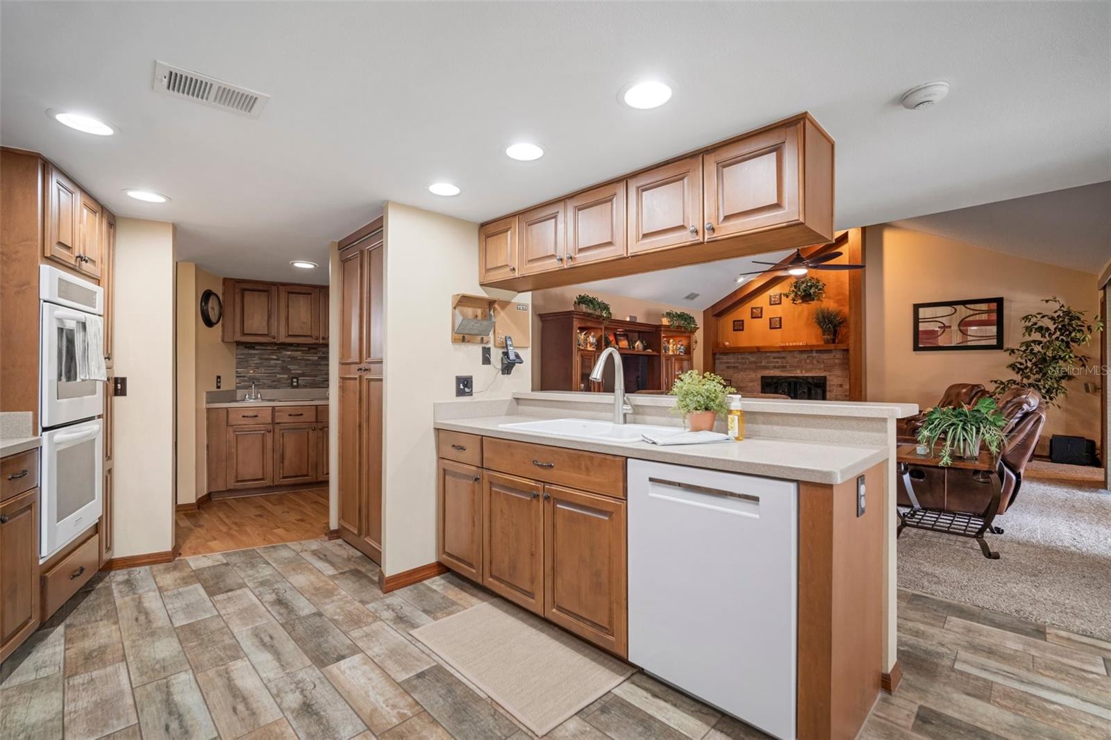 3427 FOREST BRIDGE CIR