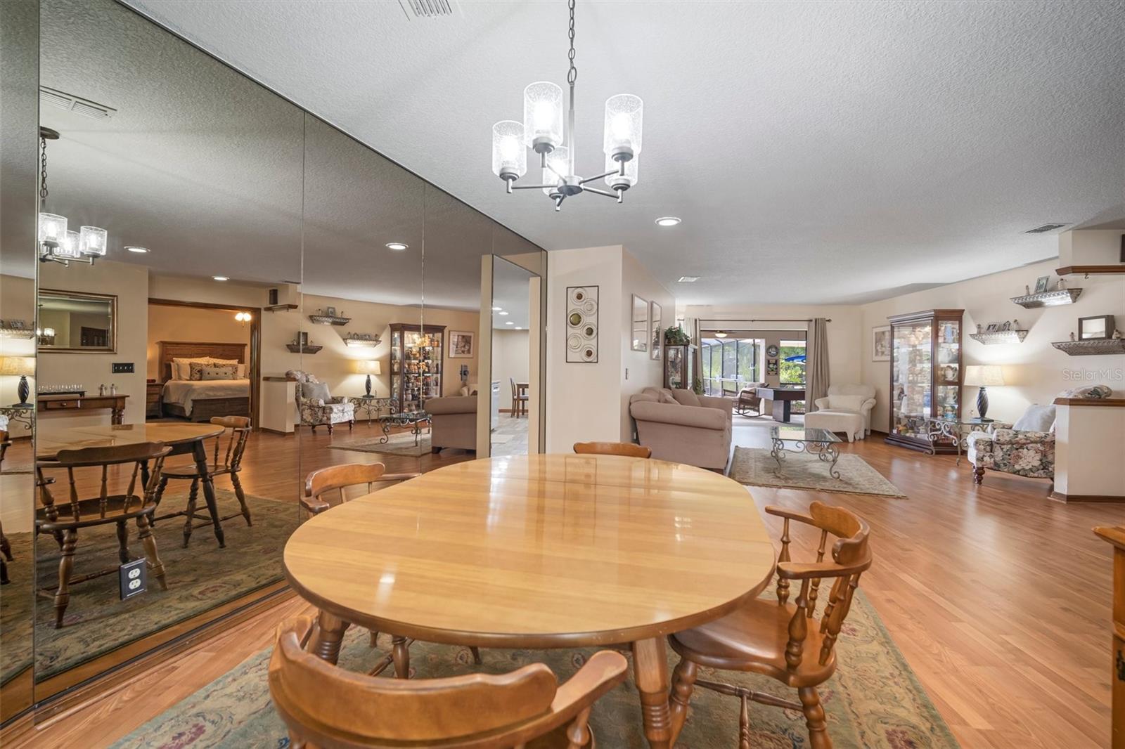 3427 FOREST BRIDGE CIR