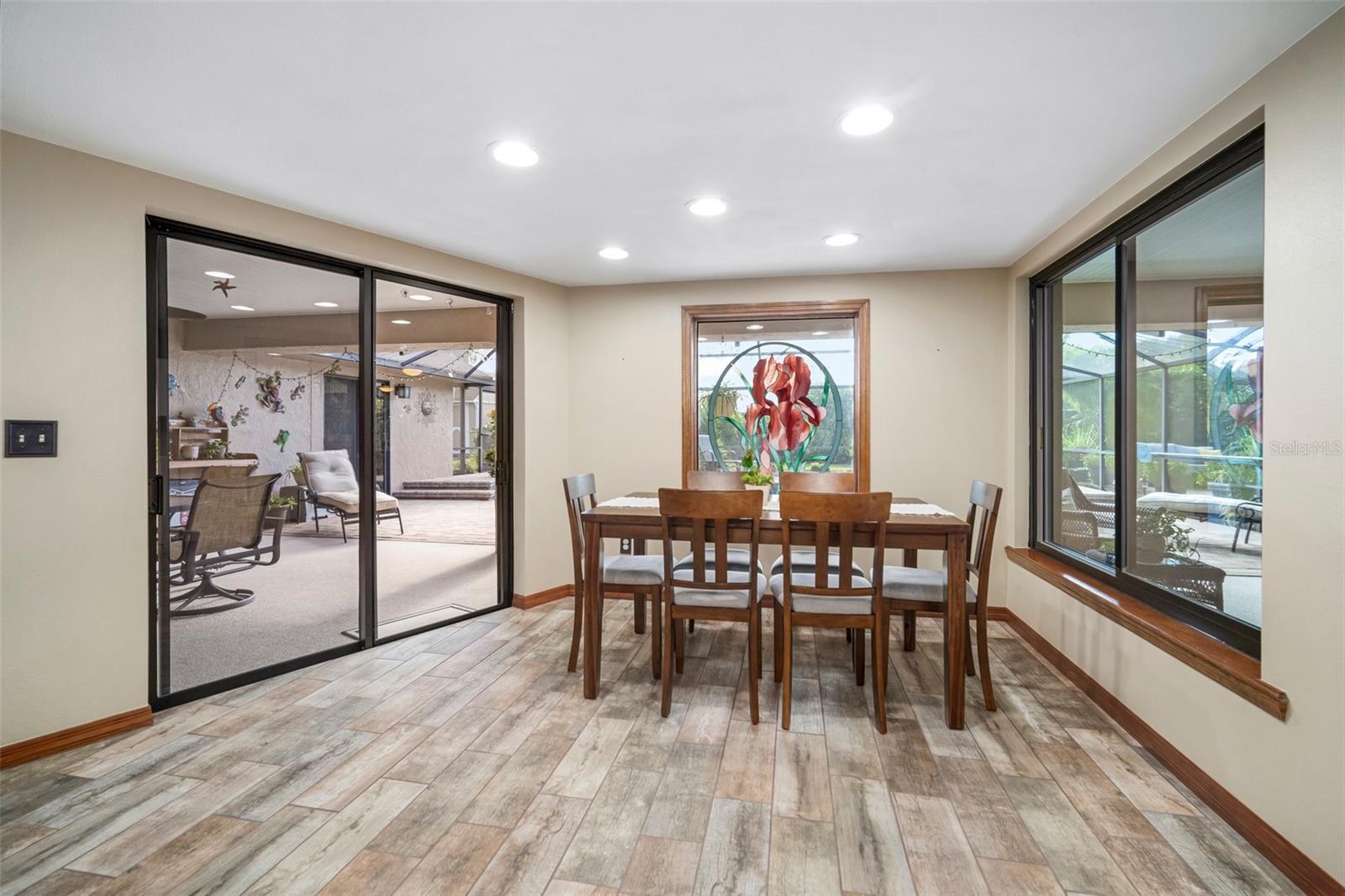 3427 FOREST BRIDGE CIR