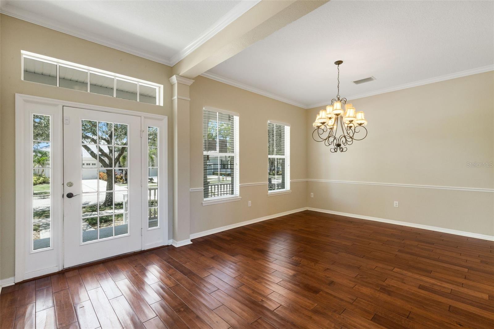 405 ISLEBAY DR