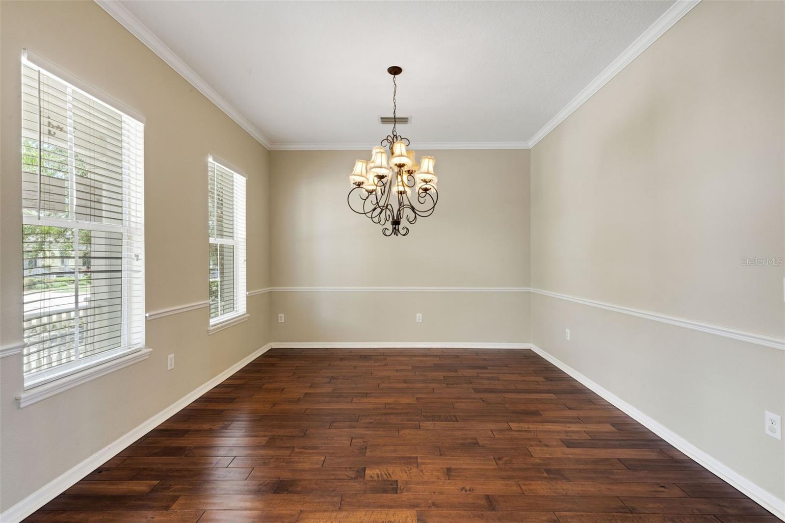405 ISLEBAY DR