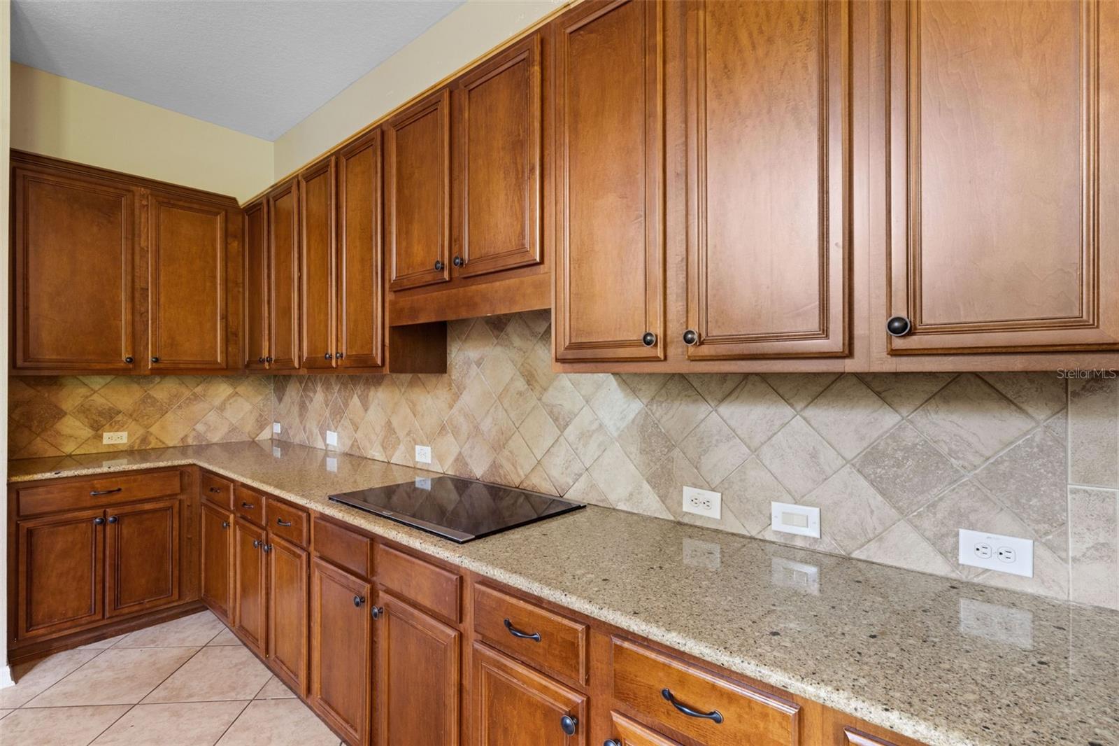 405 ISLEBAY DR