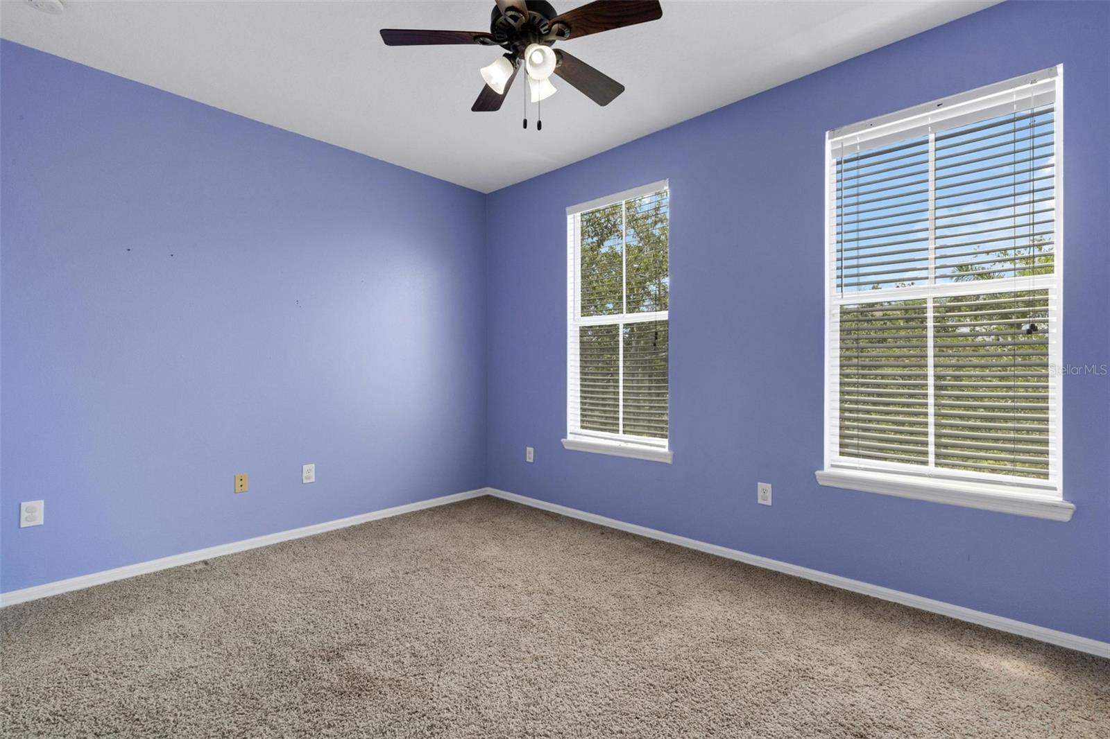 405 ISLEBAY DR