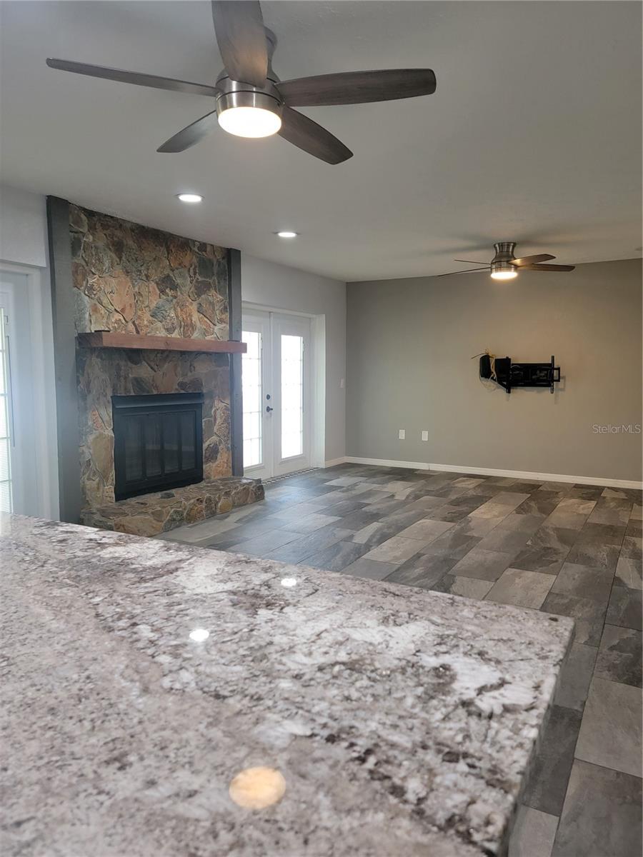 2901 BEAGLE PL