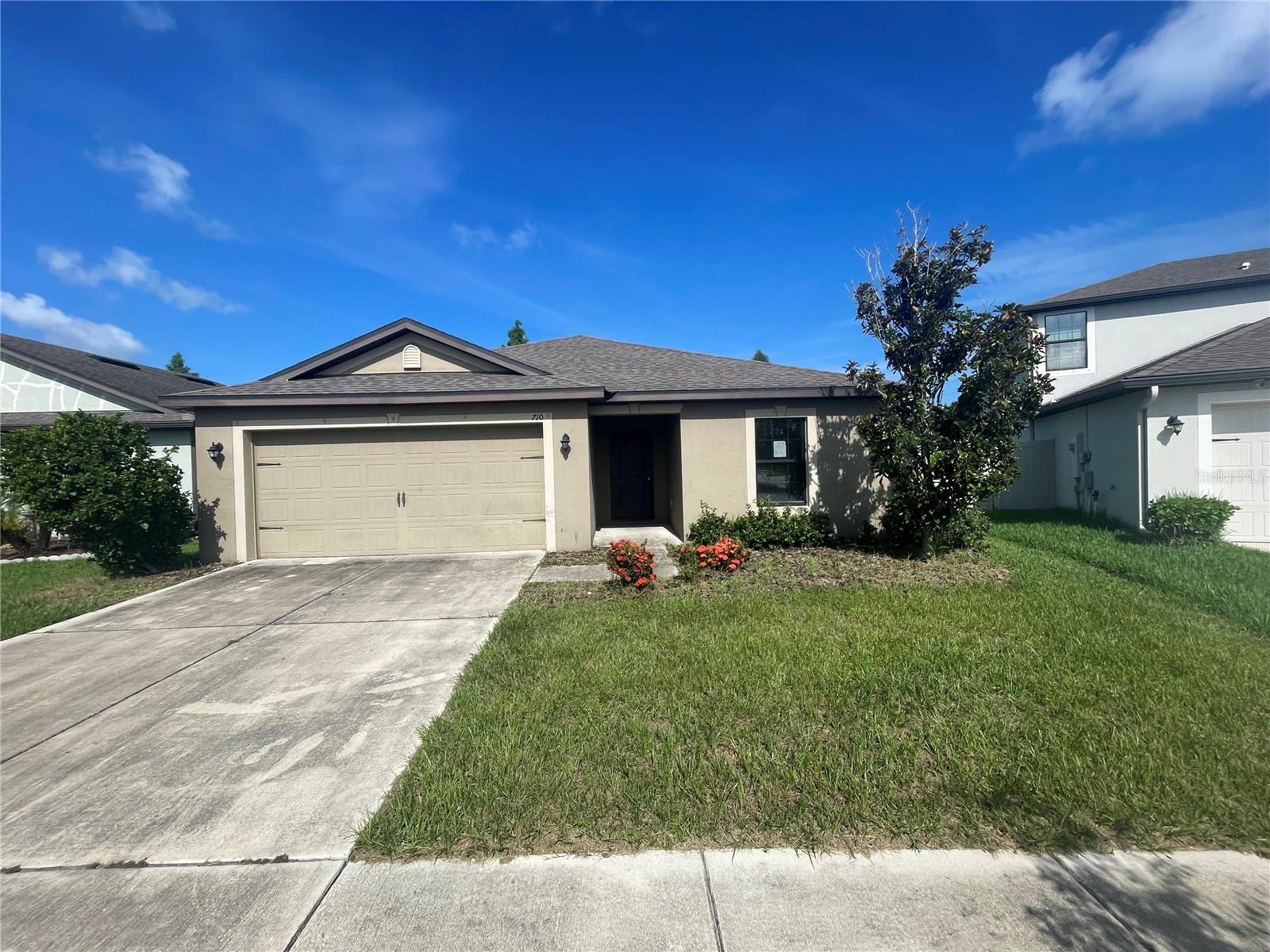 710 CHATHAM WALK DR