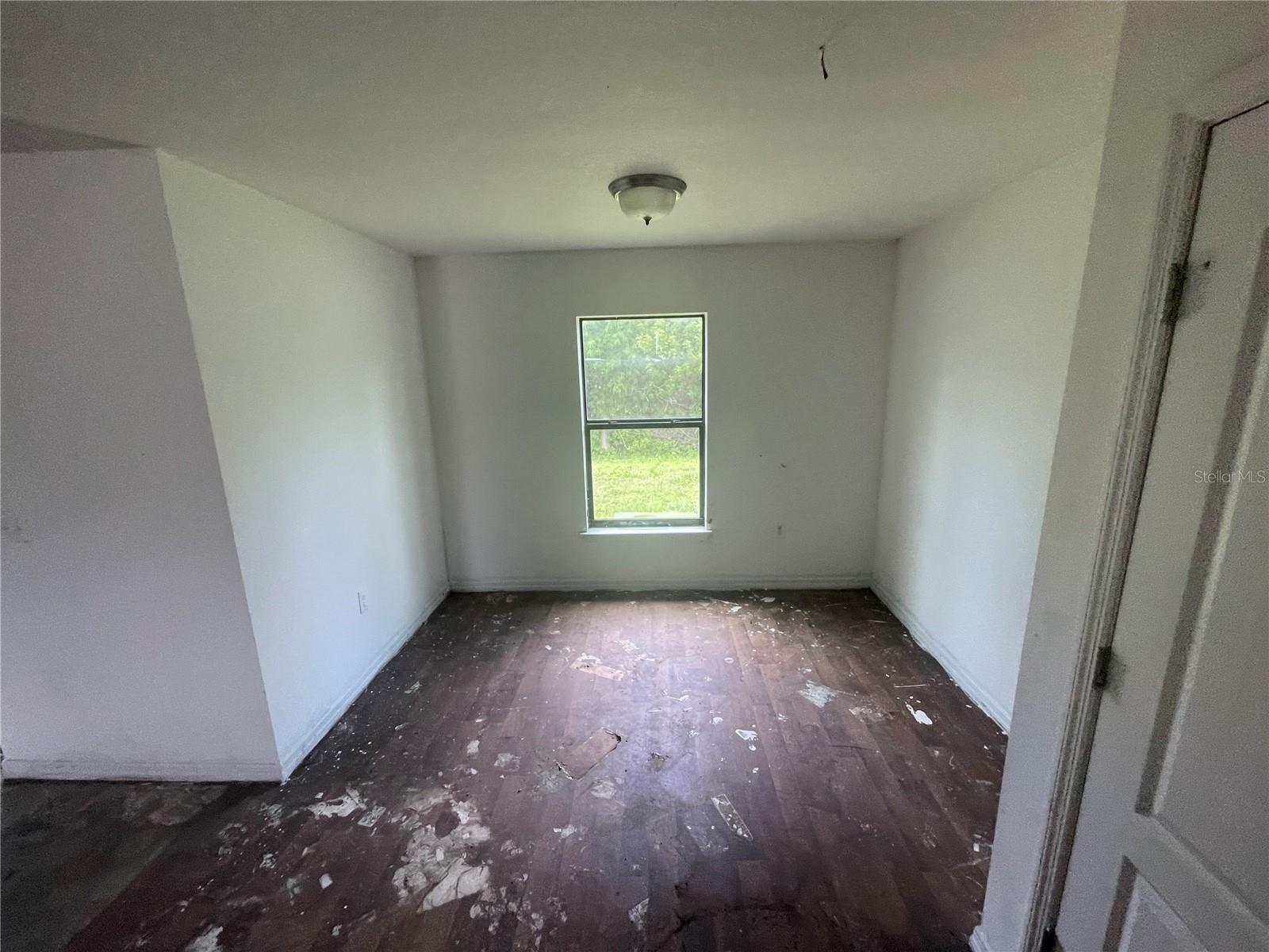 710 CHATHAM WALK DR