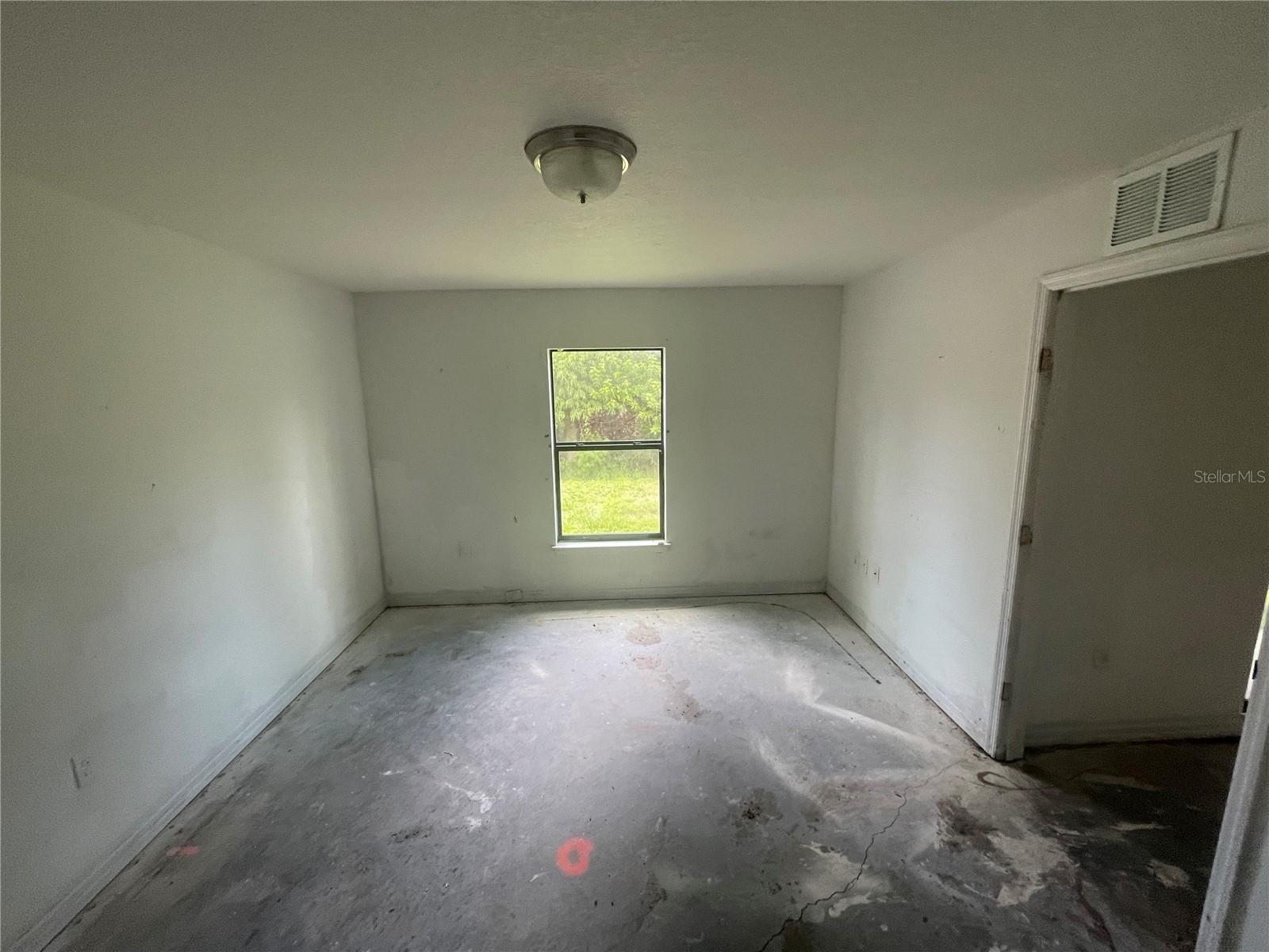 710 CHATHAM WALK DR