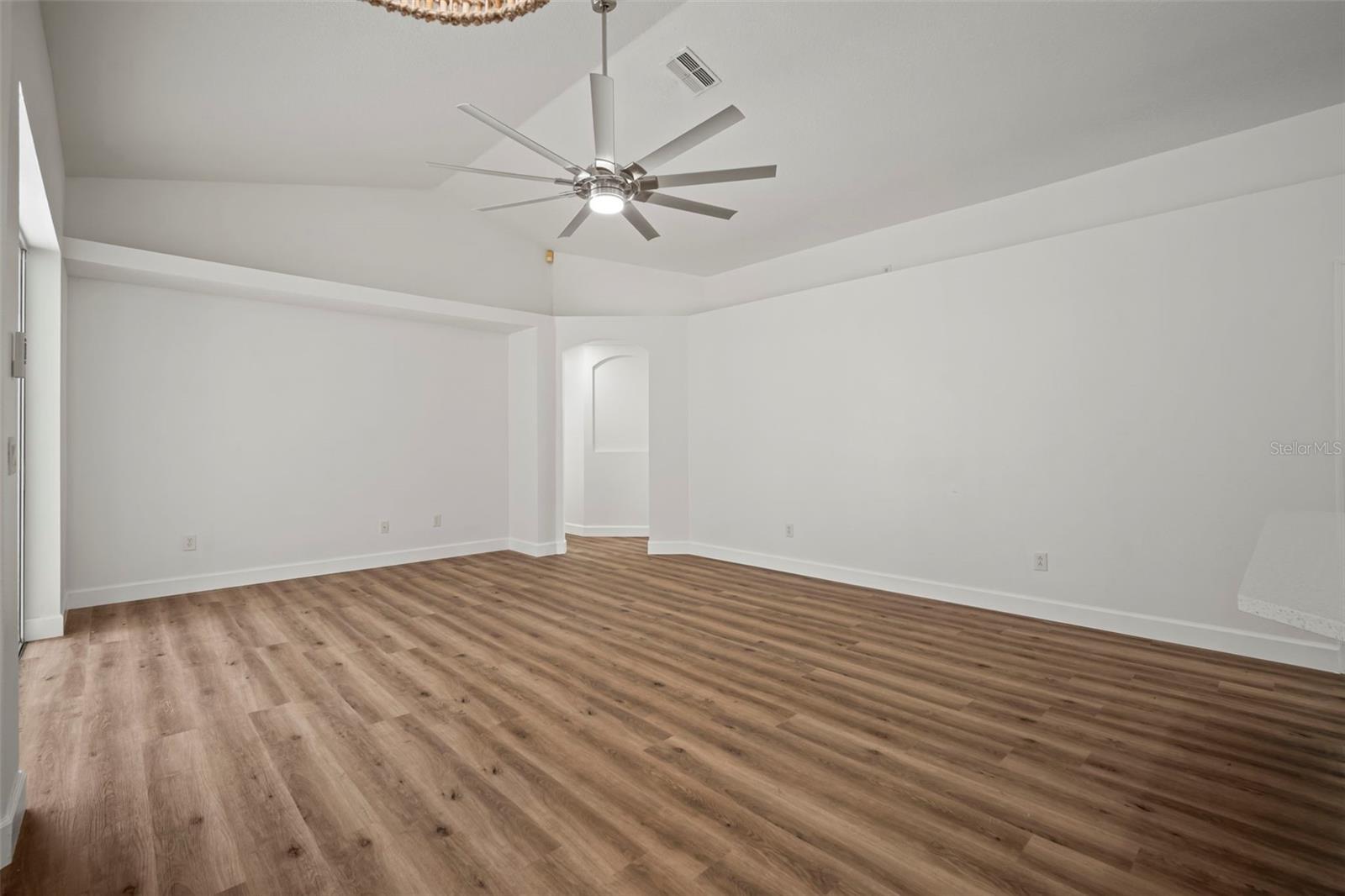 4636 RIVER OVERLOOK DR