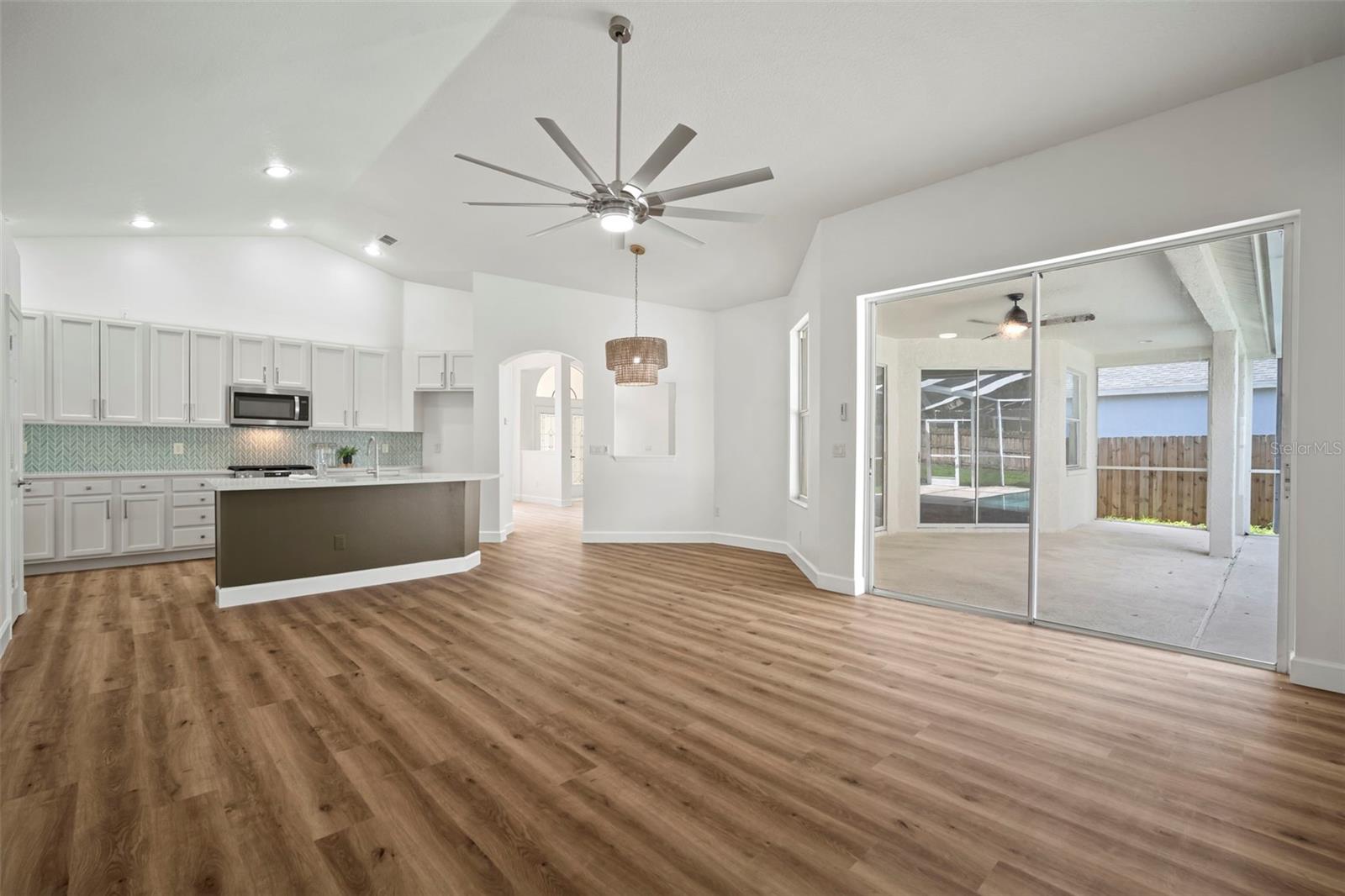 4636 RIVER OVERLOOK DR