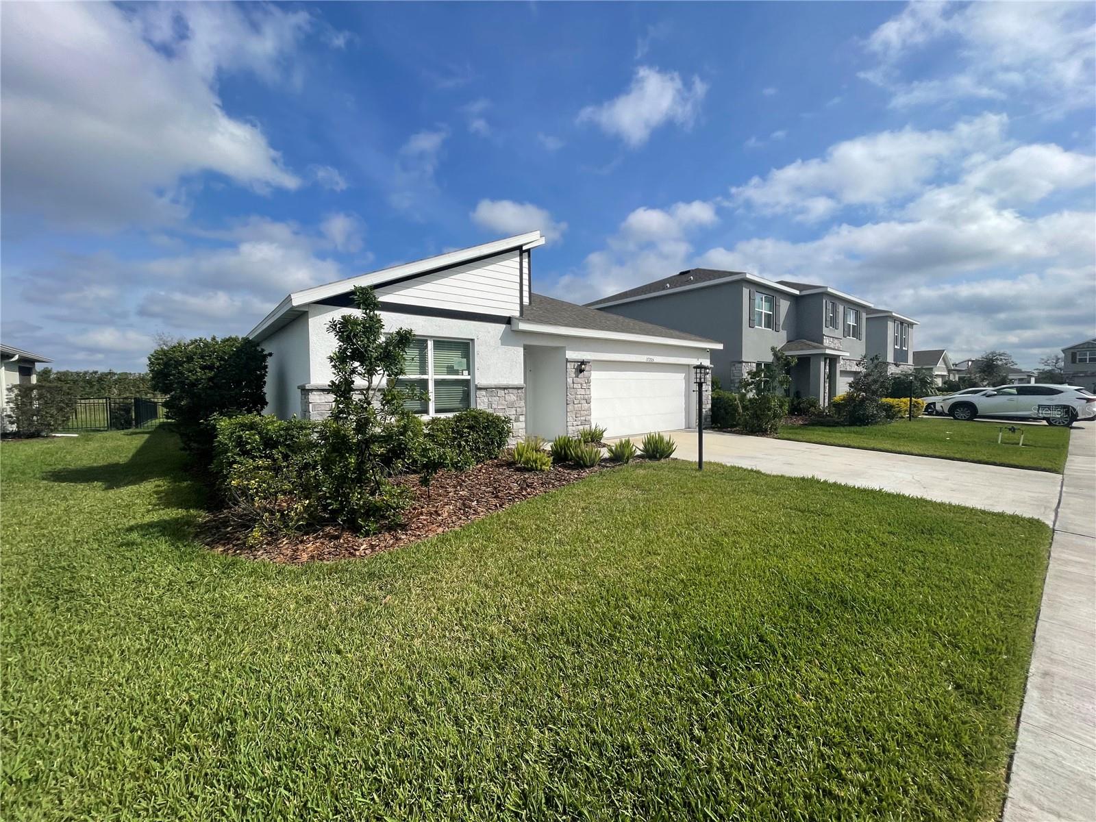 17205 BARNWOOD PL