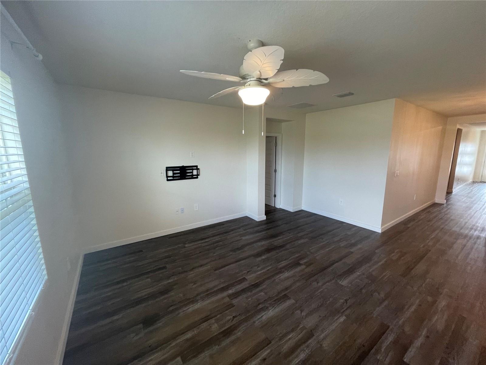 17205 BARNWOOD PL