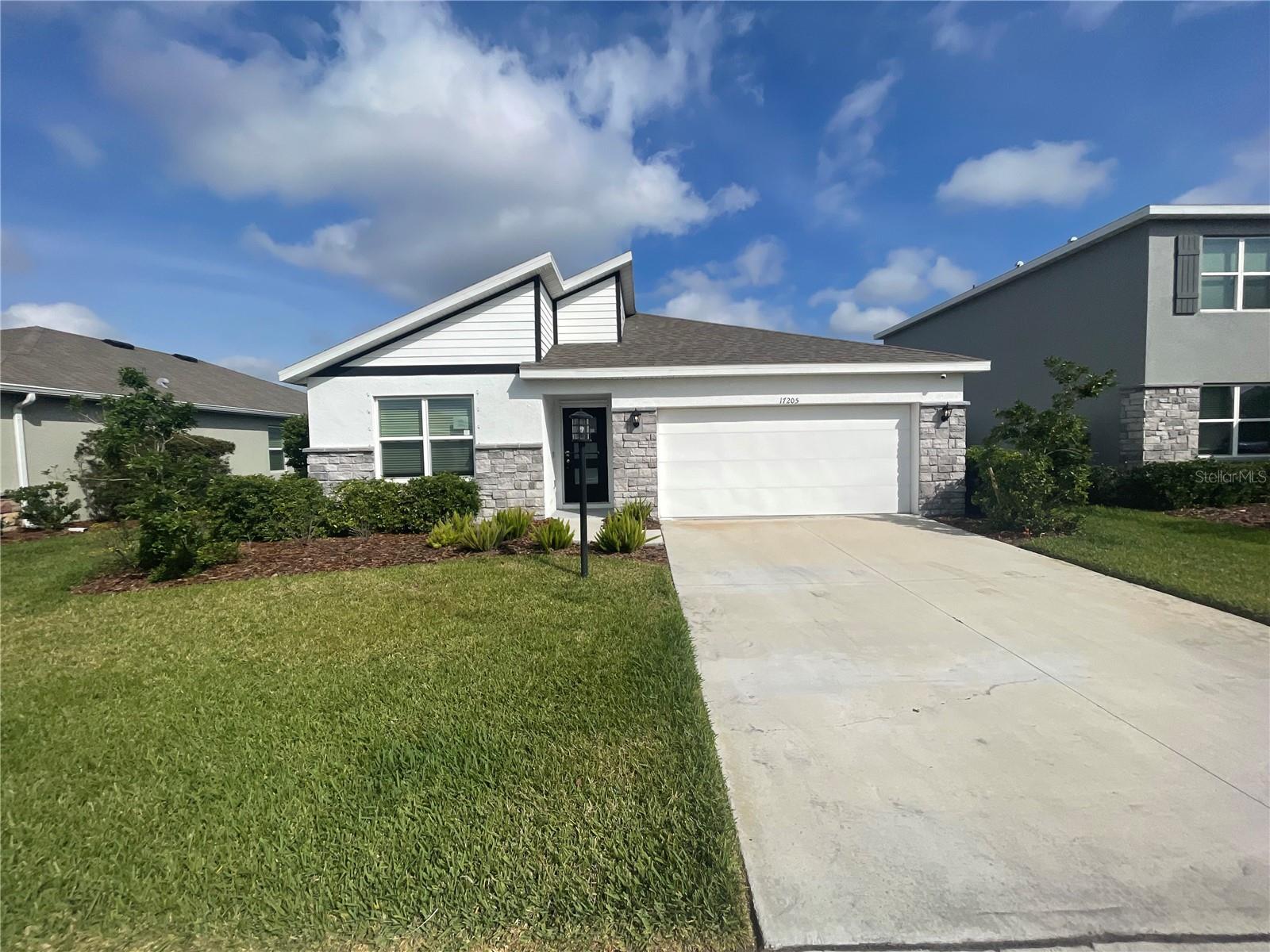 17205 BARNWOOD PL
