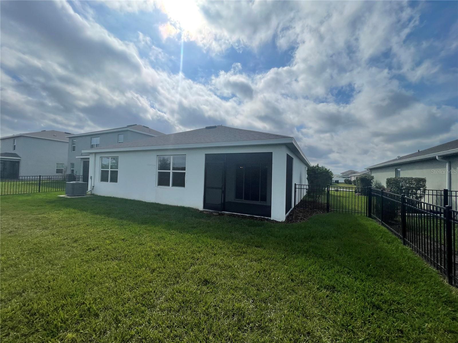 17205 BARNWOOD PL