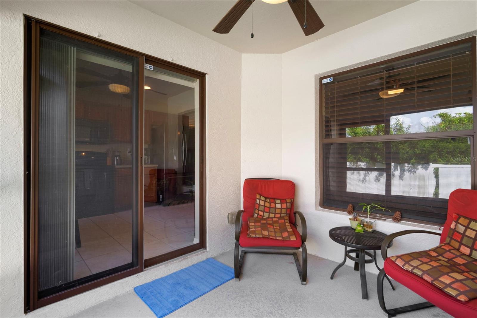 2651 OLEANDER LAKES DR