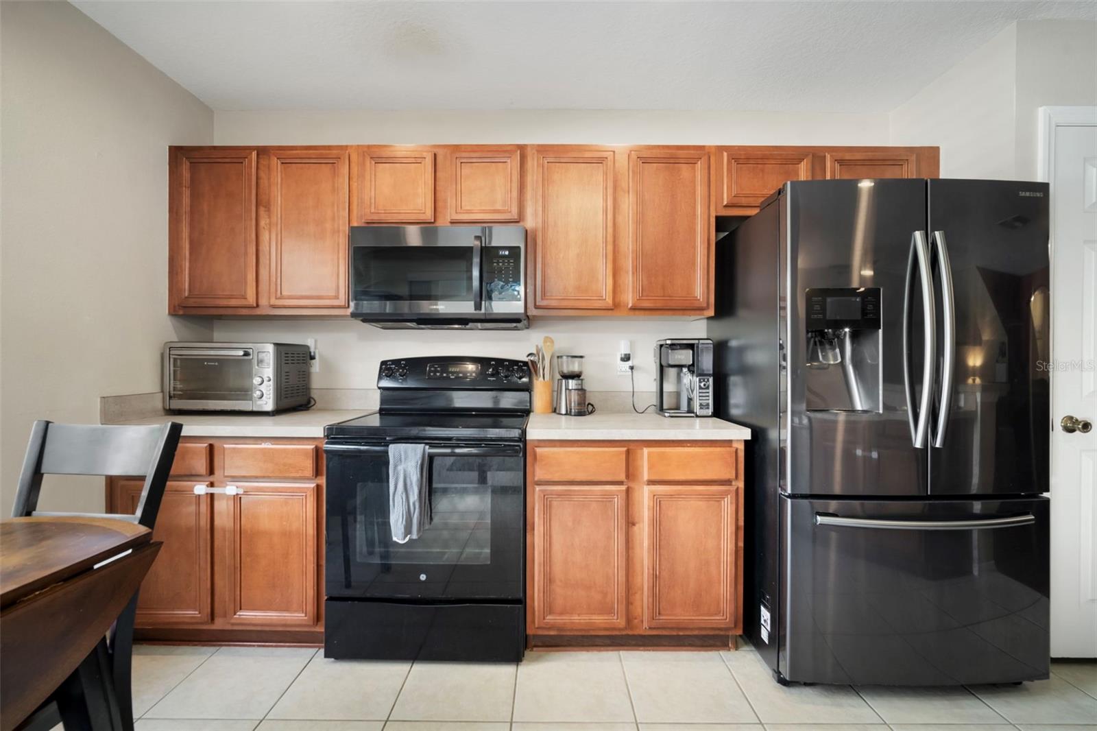 2651 OLEANDER LAKES DR