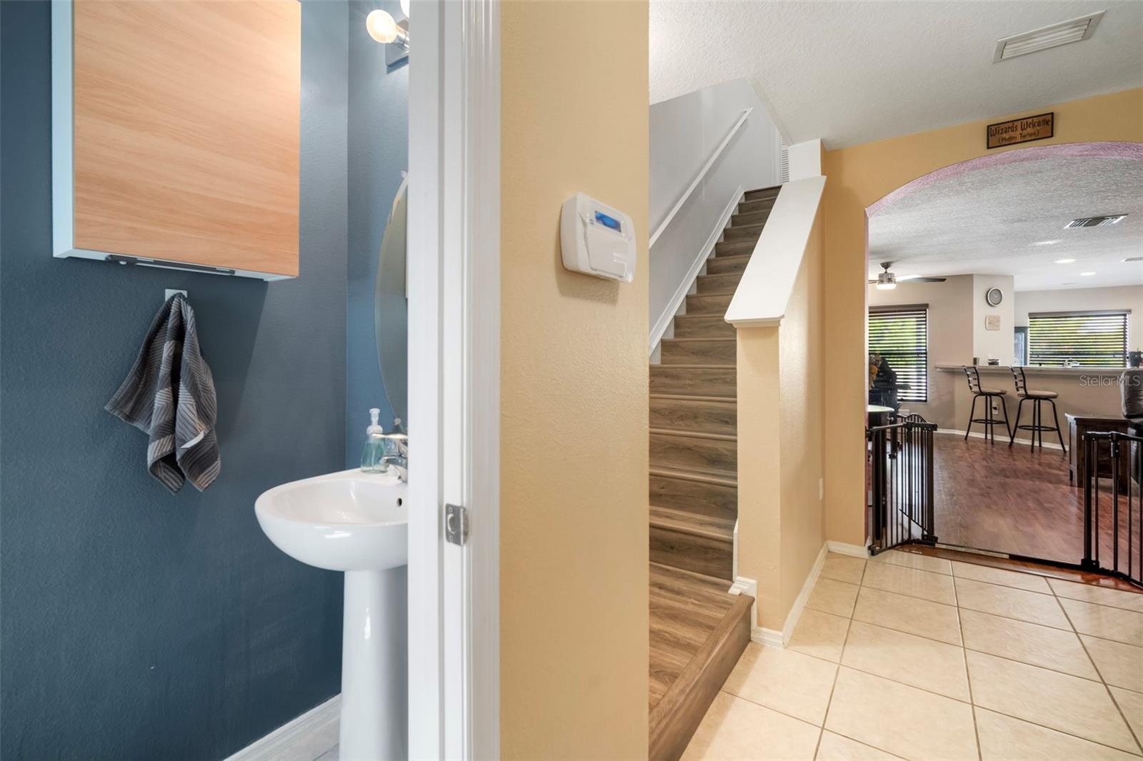 2651 OLEANDER LAKES DR