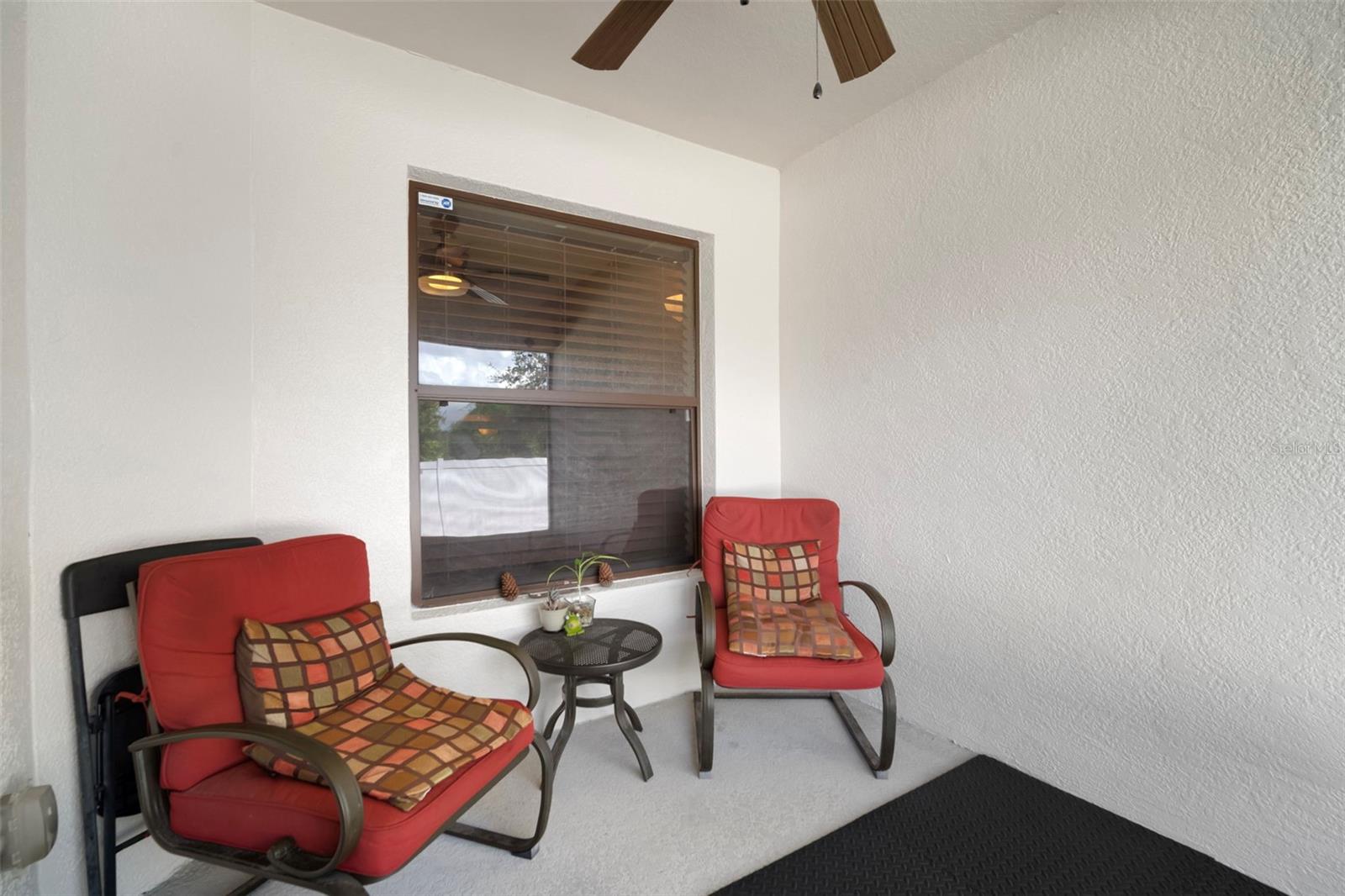 2651 OLEANDER LAKES DR