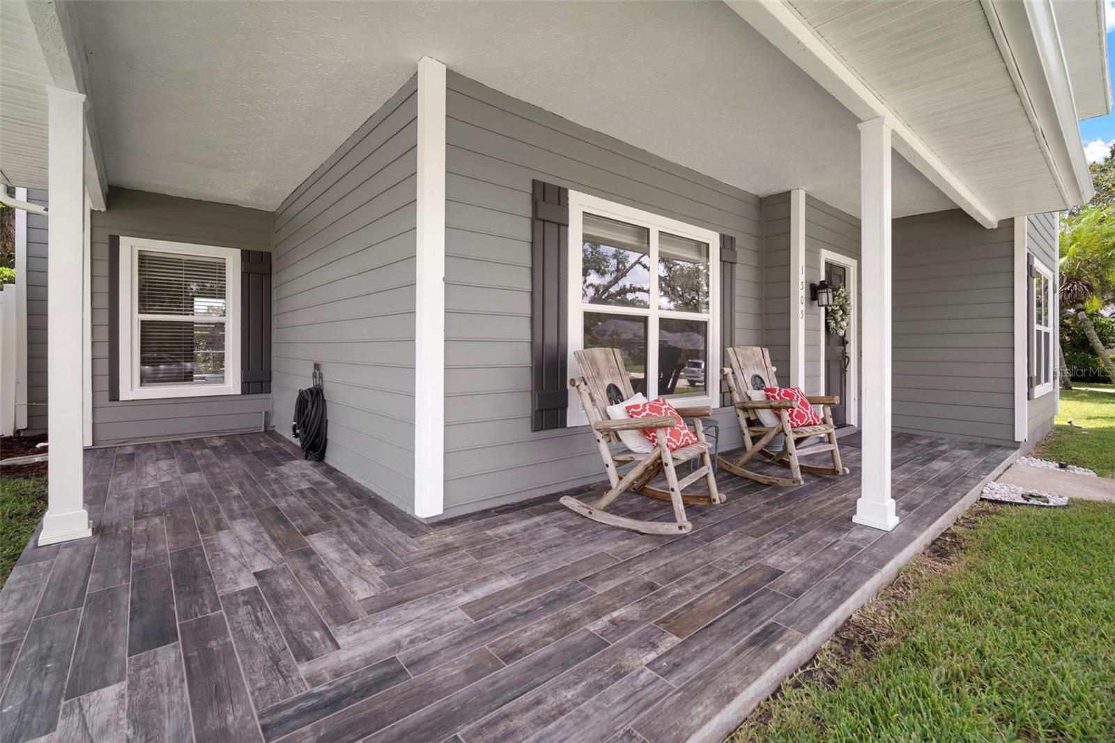 1505 FOX HILL PL