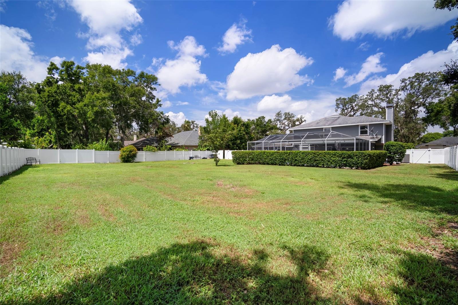 1505 FOX HILL PL