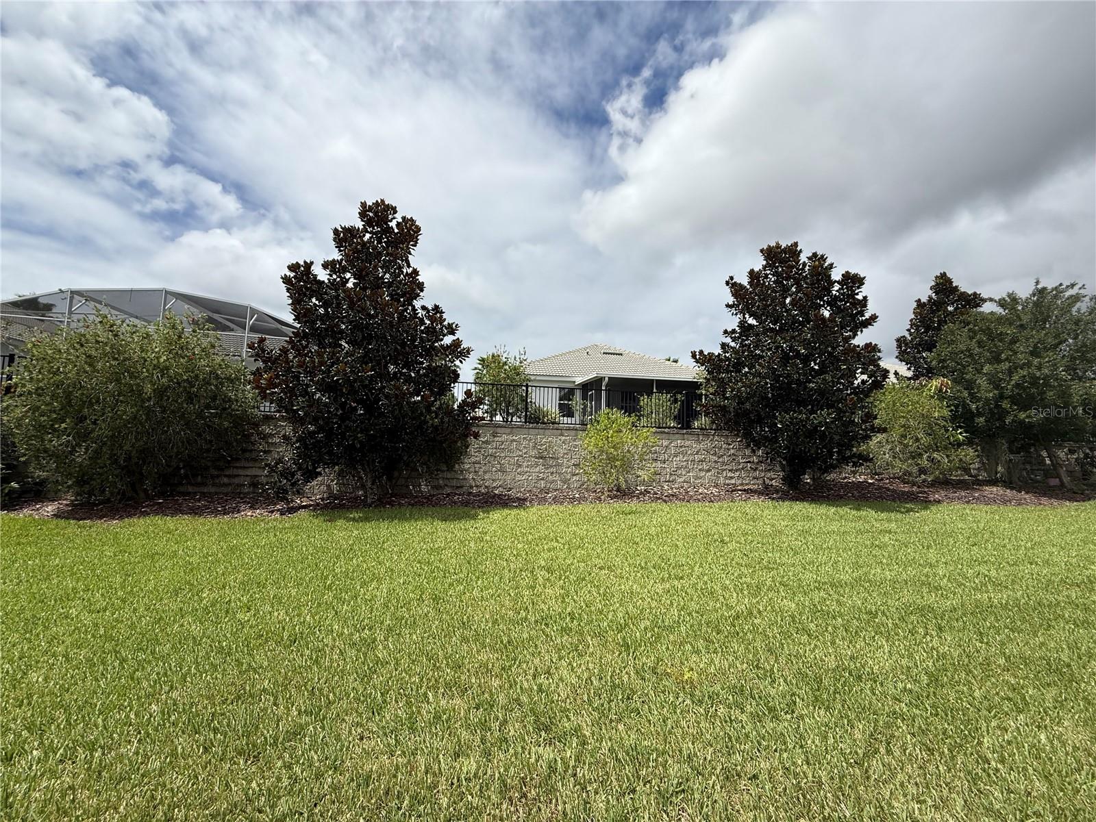 1444 BUNKER DR