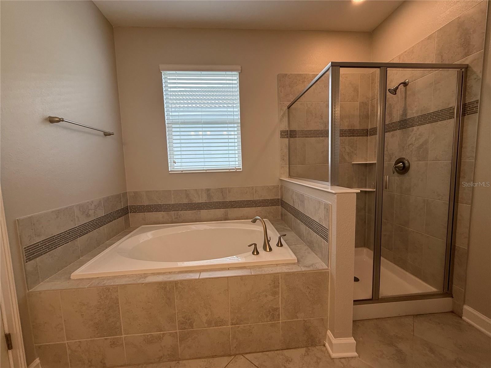 1444 BUNKER DR