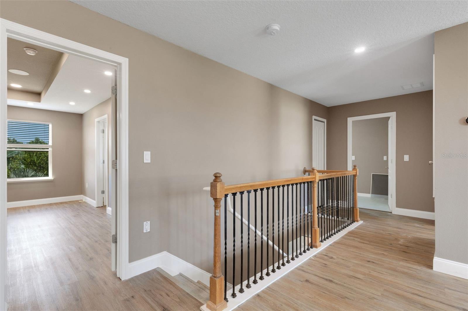 2436 SAND GABLES TRL