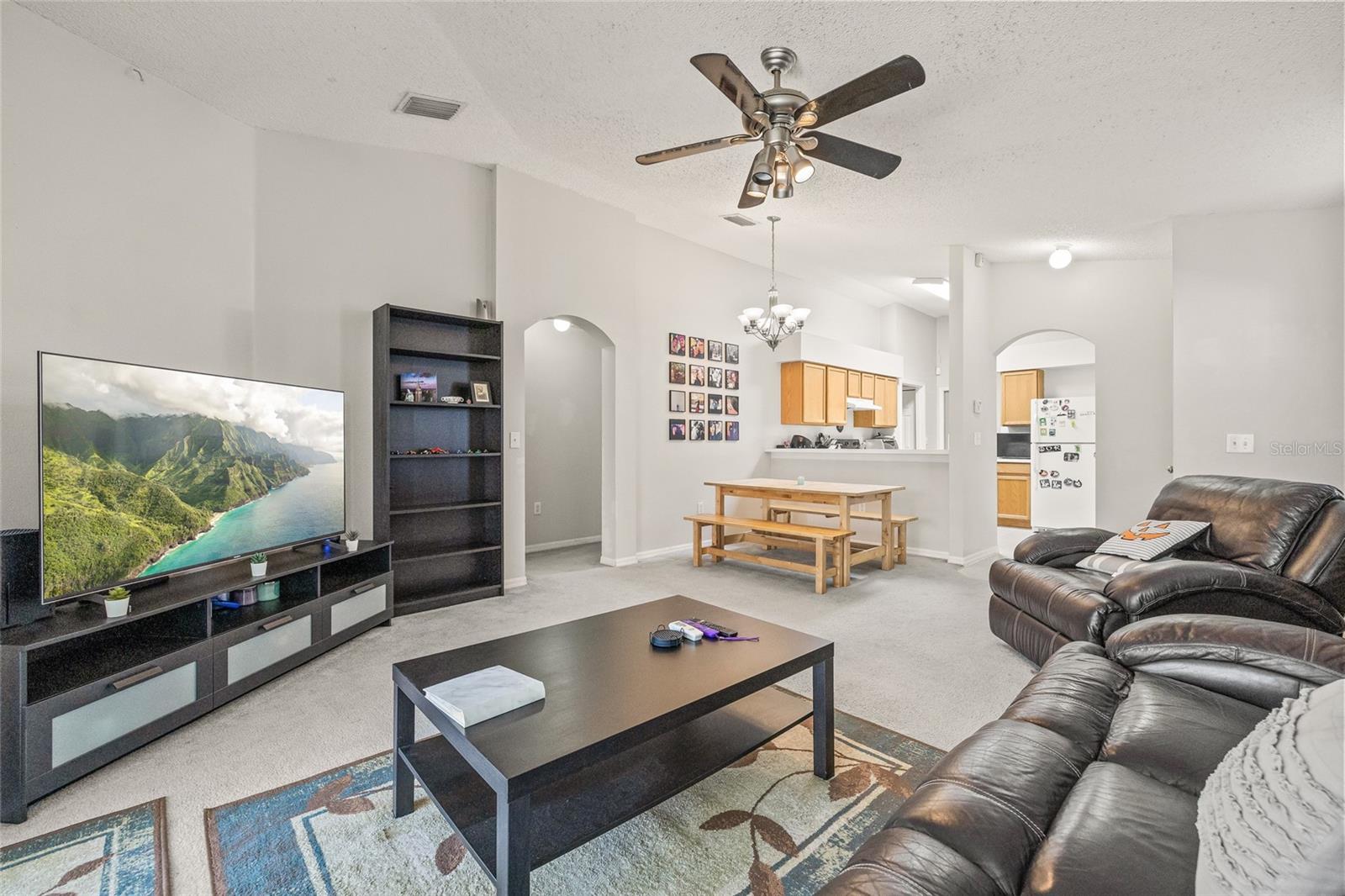 4416 COUNTRY HILLS BLVD