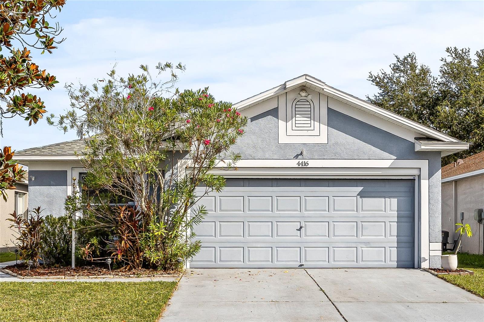 4416 COUNTRY HILLS BLVD