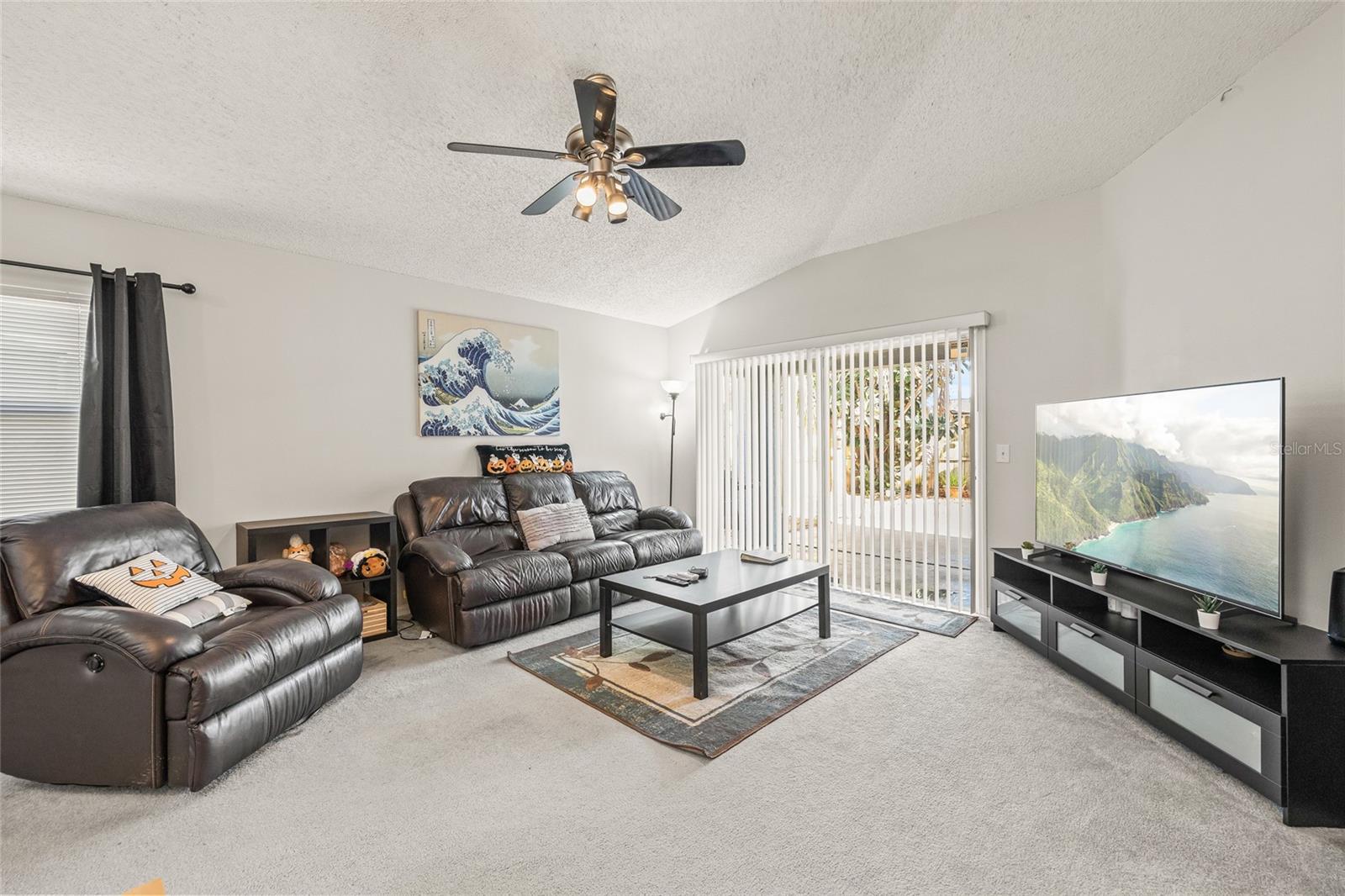 4416 COUNTRY HILLS BLVD