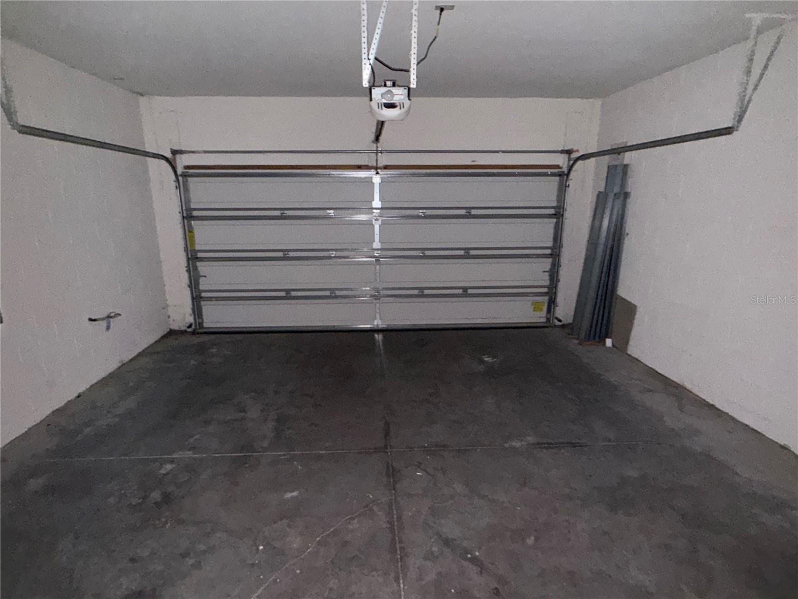 10621 LAGUNA PLAINS DR