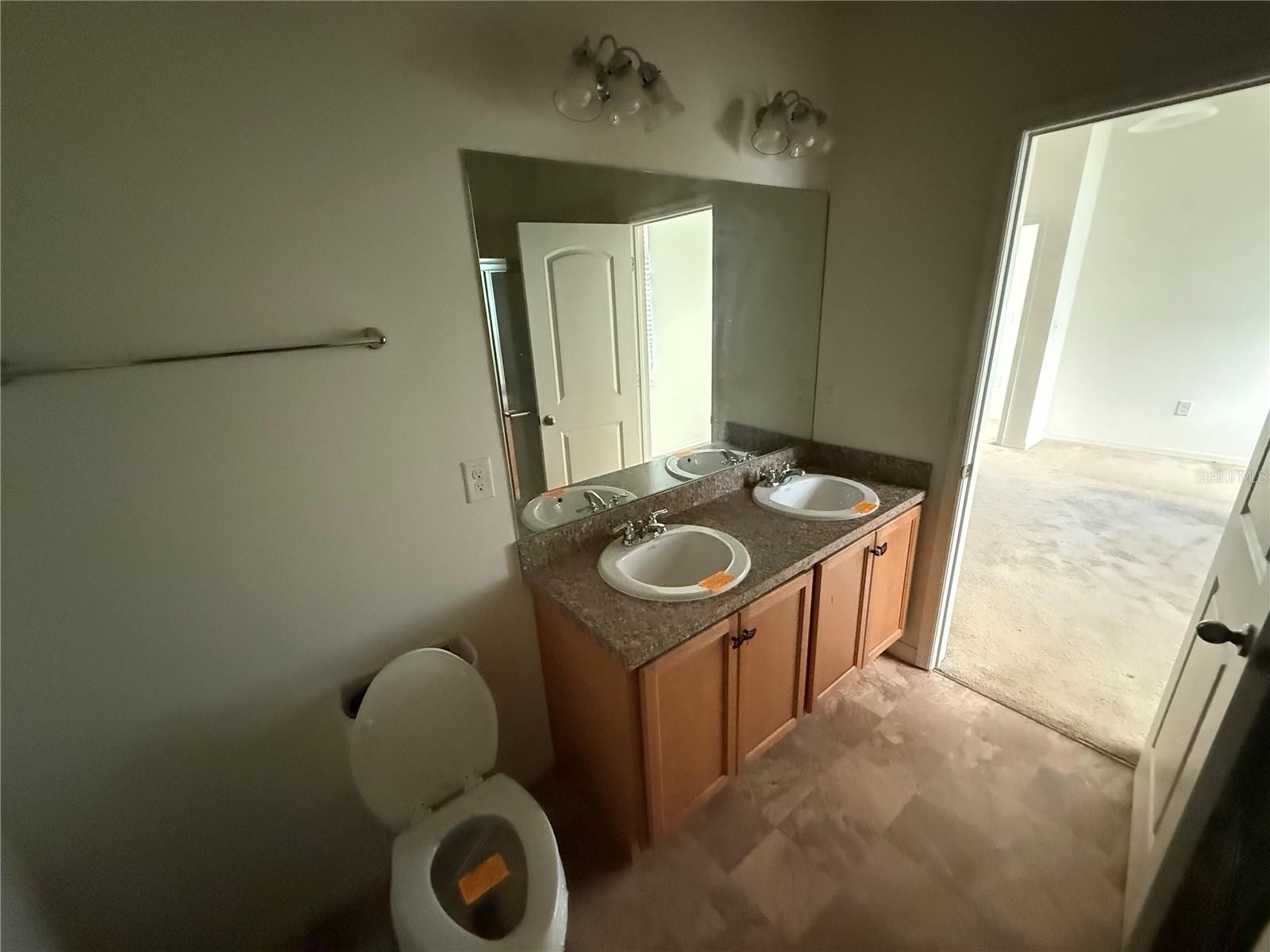 10621 LAGUNA PLAINS DR