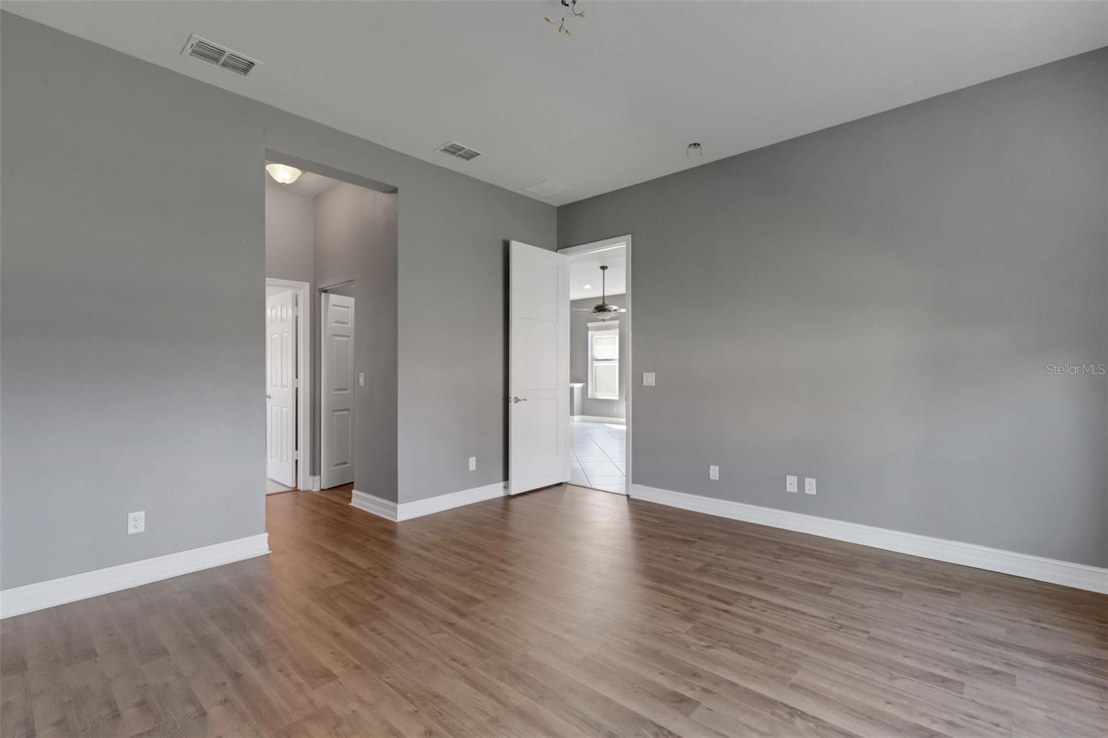 15841 COBBLE MILL DR