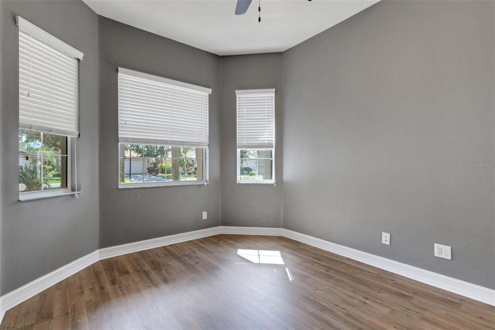 15841 COBBLE MILL DR