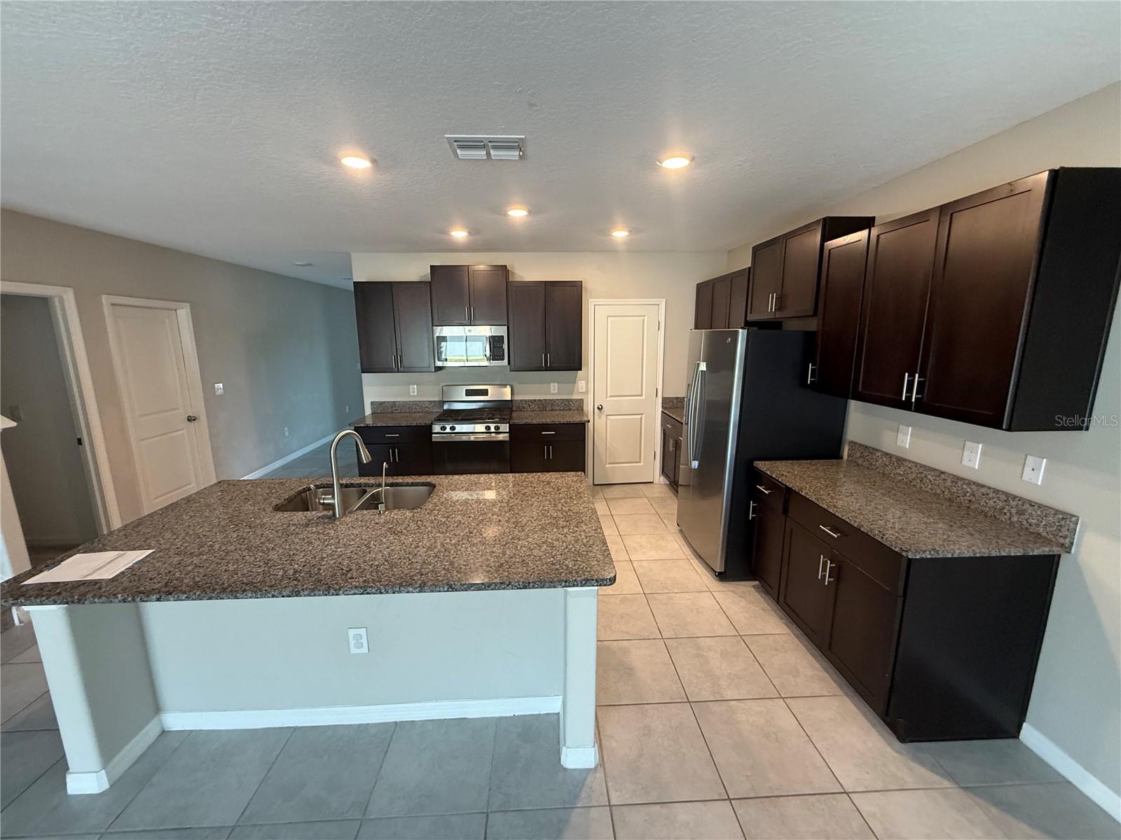 9423 CHANNING HILL DR