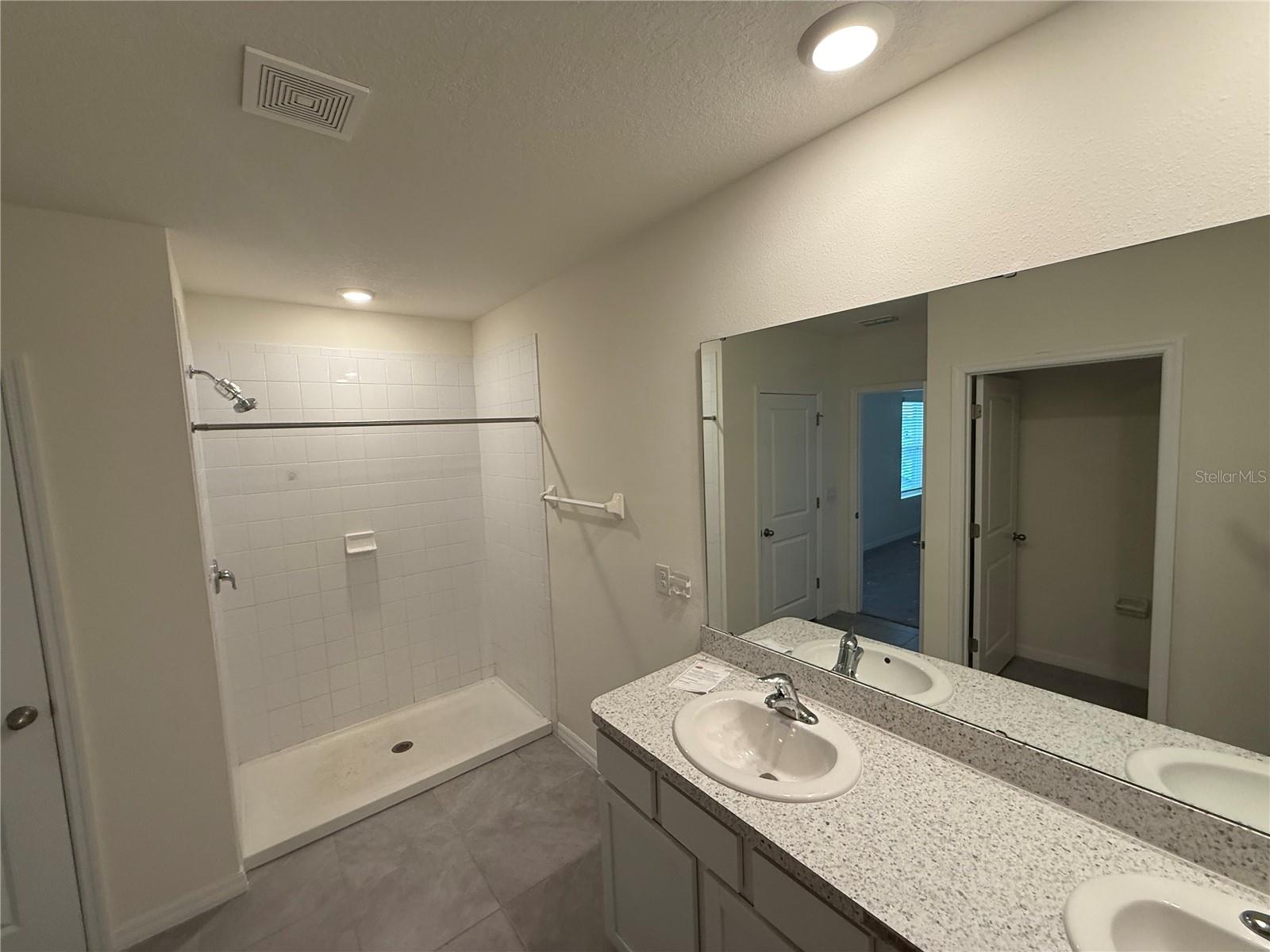 5643 HOLLINGWORTH TRL