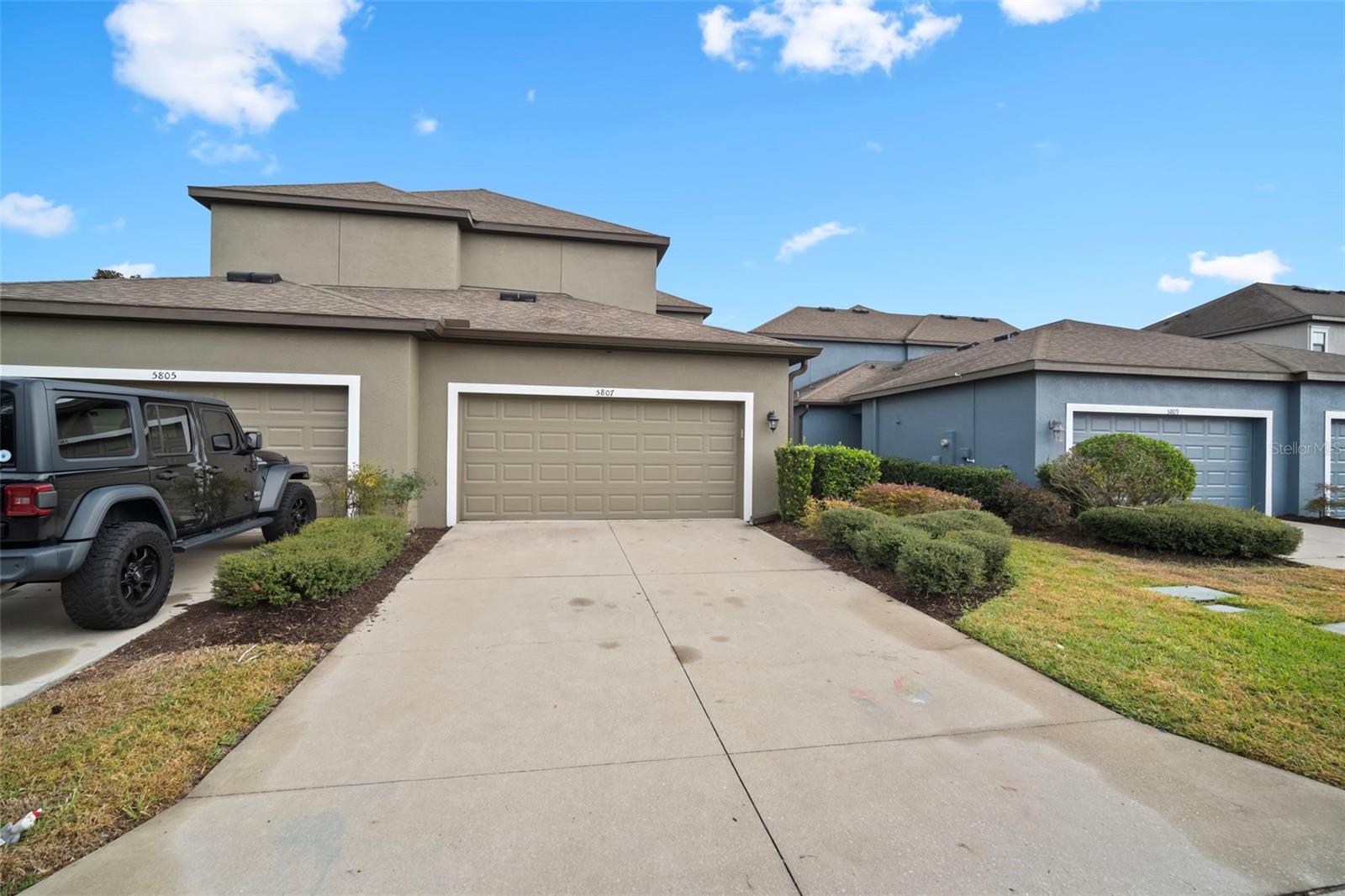 5807 CIRCA FISHHAWK BLVD