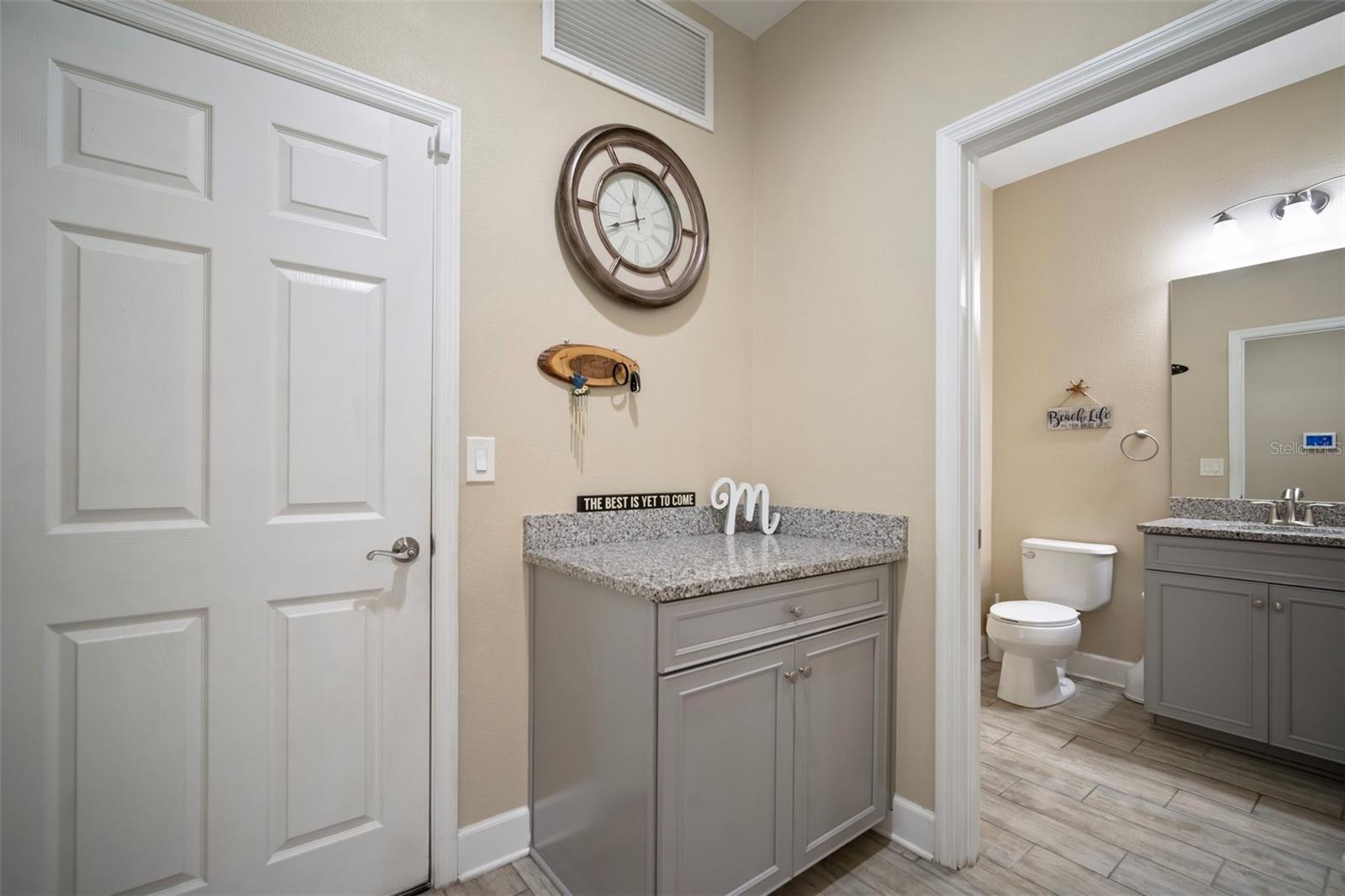 5807 CIRCA FISHHAWK BLVD