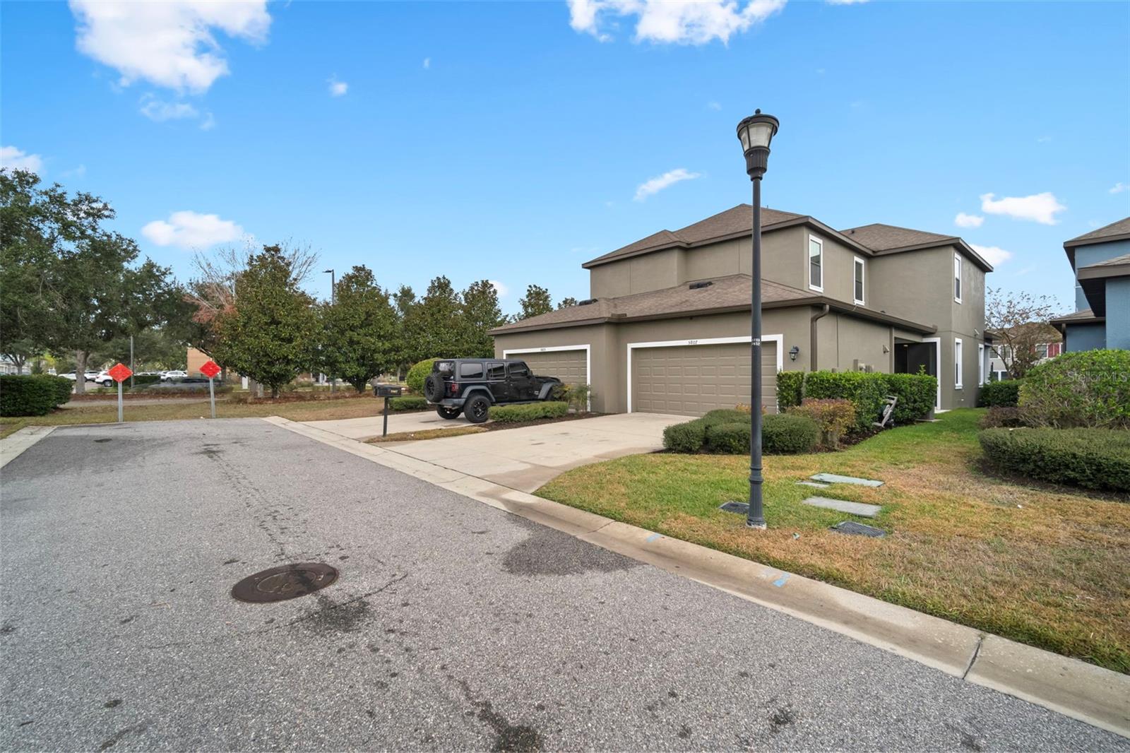 5807 CIRCA FISHHAWK BLVD