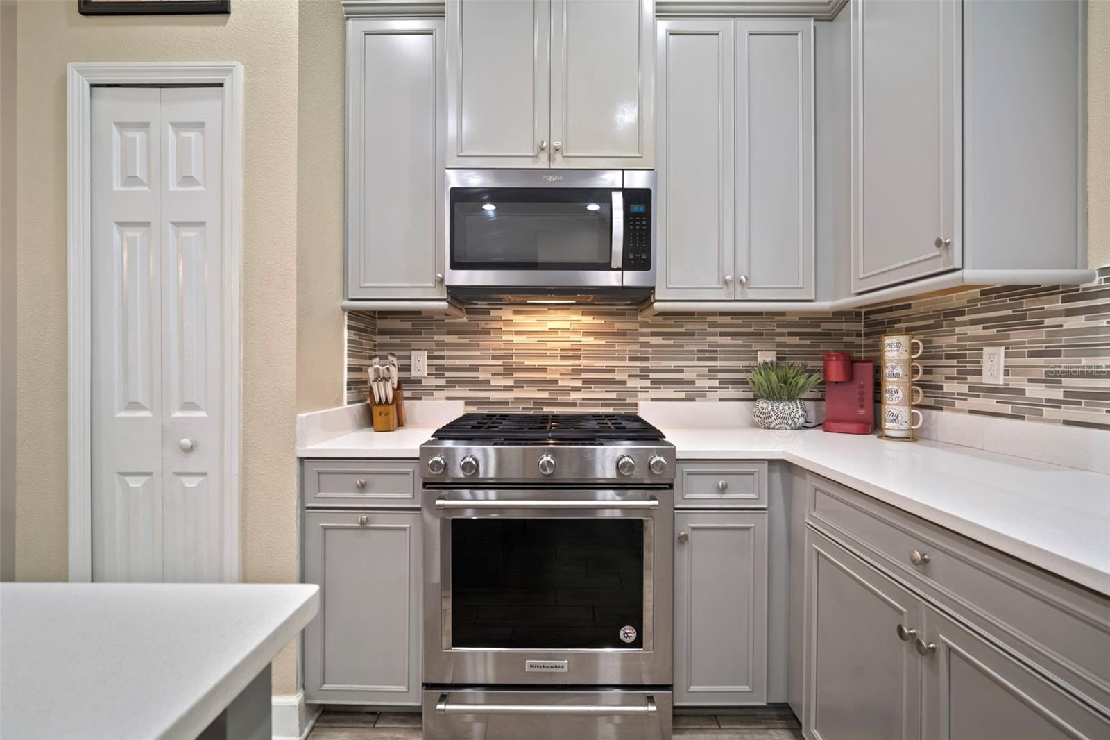 5807 CIRCA FISHHAWK BLVD