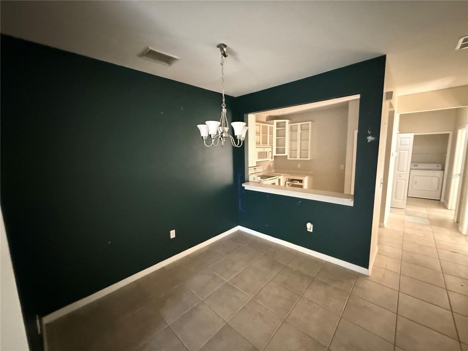 3693 PARKRIDGE CIR #7-101