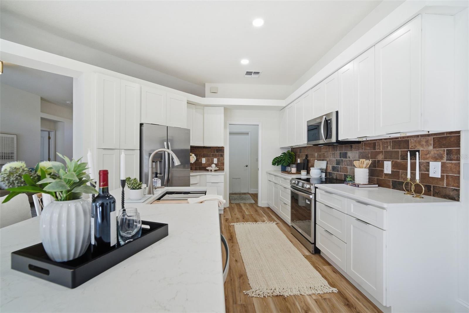 4406 RIVER OVERLOOK DR