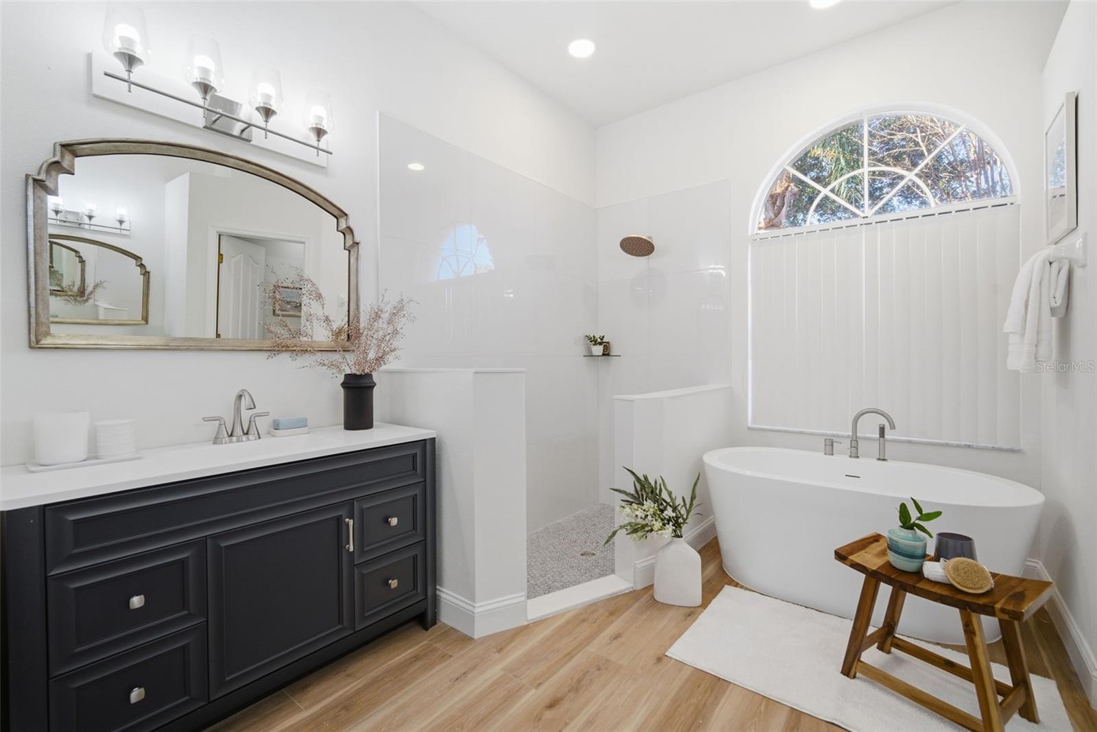 4406 RIVER OVERLOOK DR