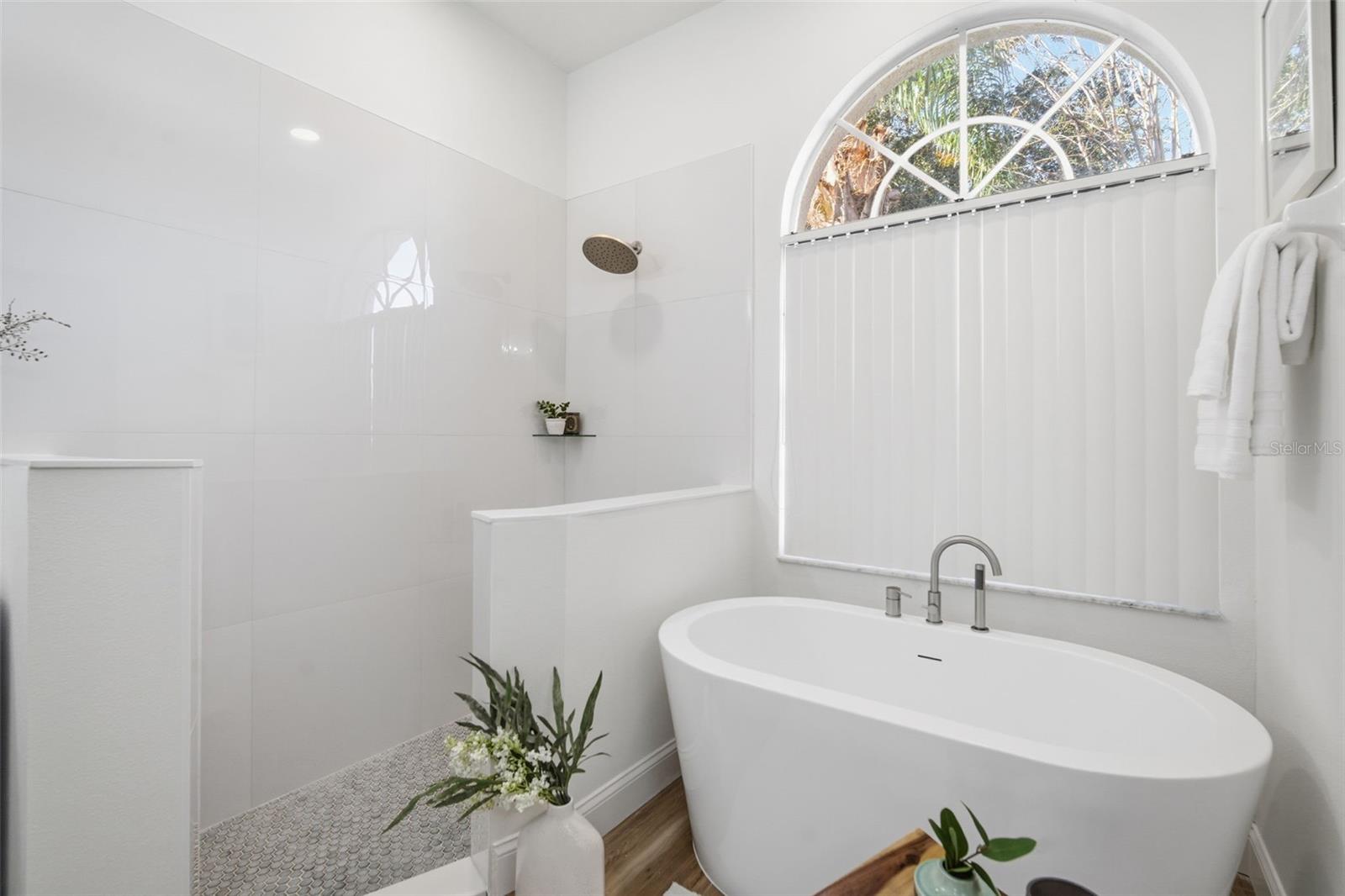 4406 RIVER OVERLOOK DR