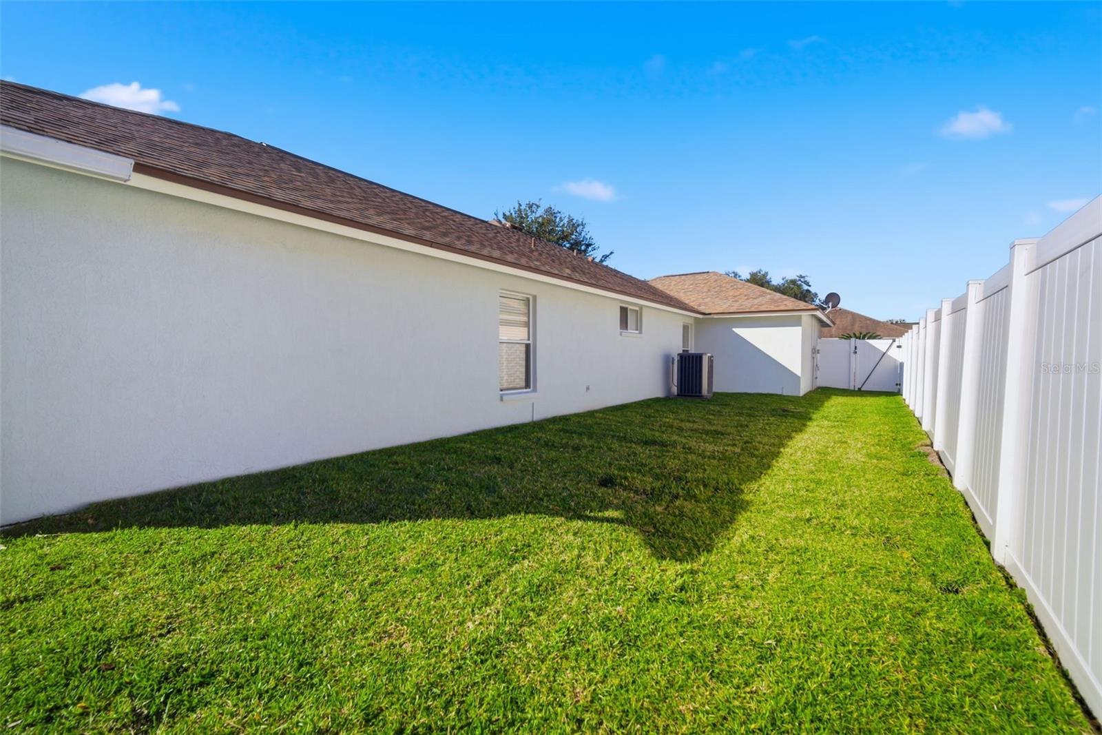 4406 RIVER OVERLOOK DR