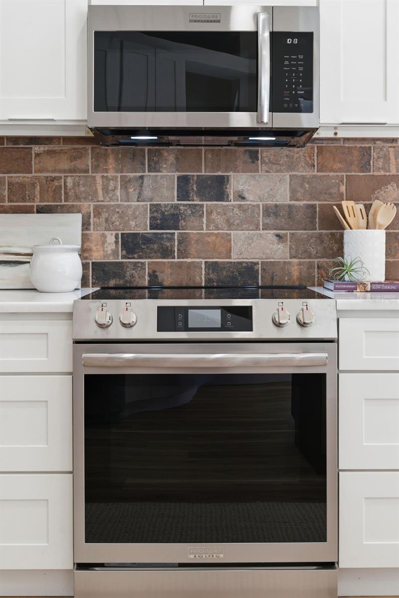 4406 RIVER OVERLOOK DR