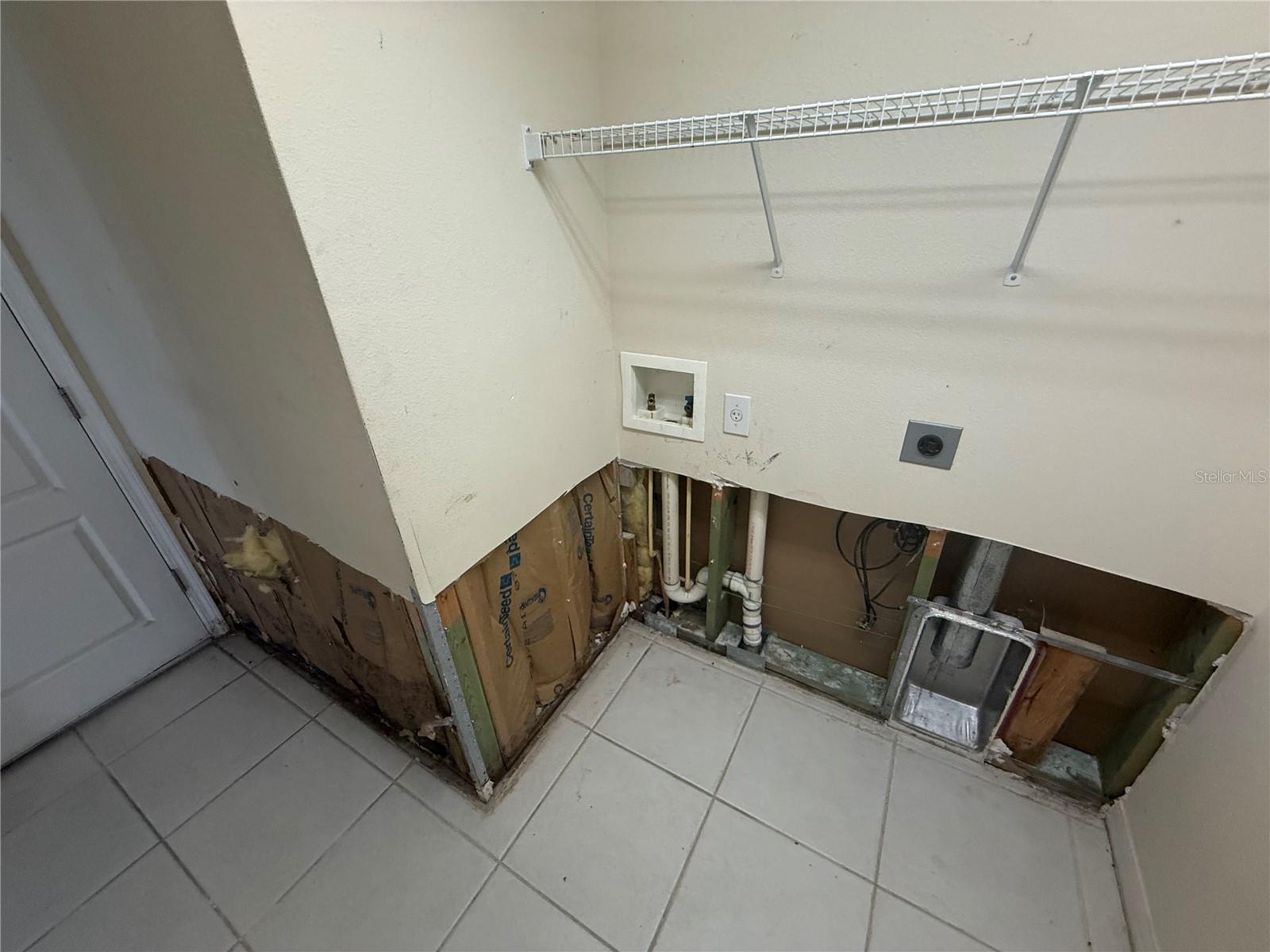 2313 LAWRENCE HALL ST