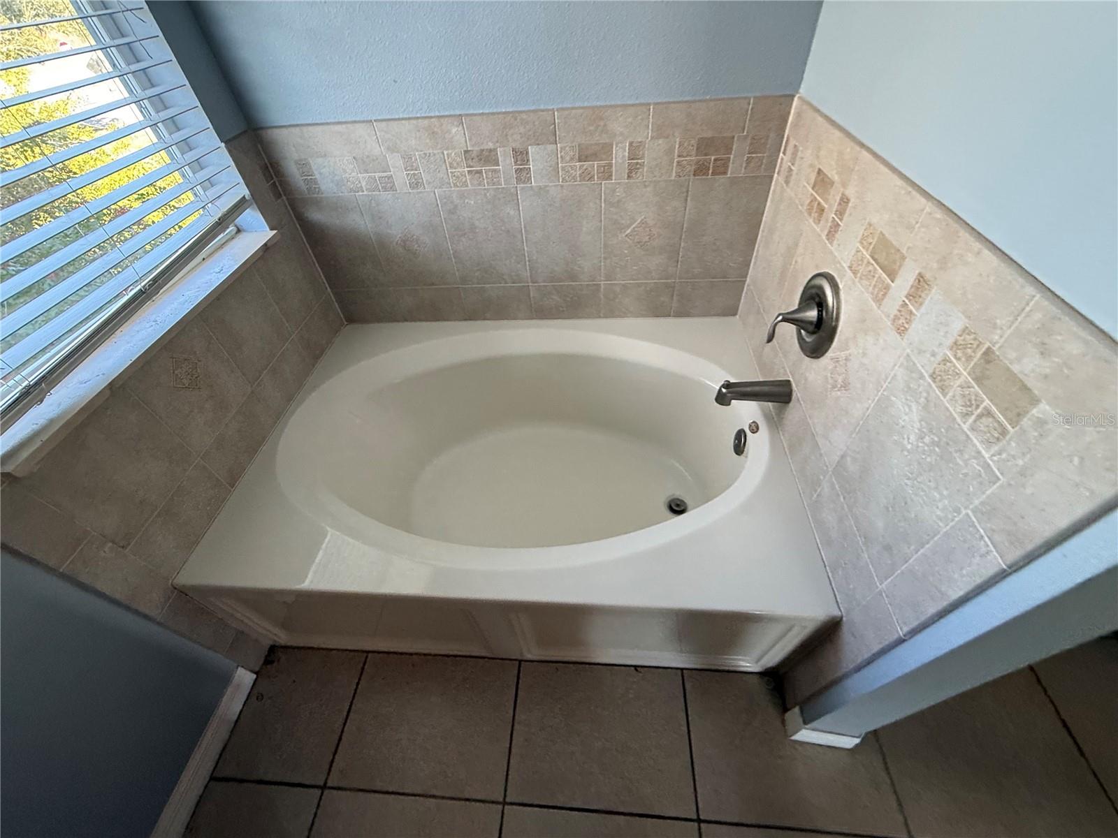 11642 ADDISON CHASE DR